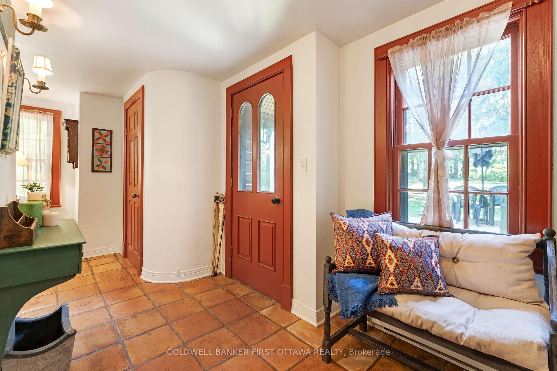 Photo 7 of 105 Purdons Bay Road, Lanark Highlands, Lanark Highlands (Dalhousie) Twp — HOMEH