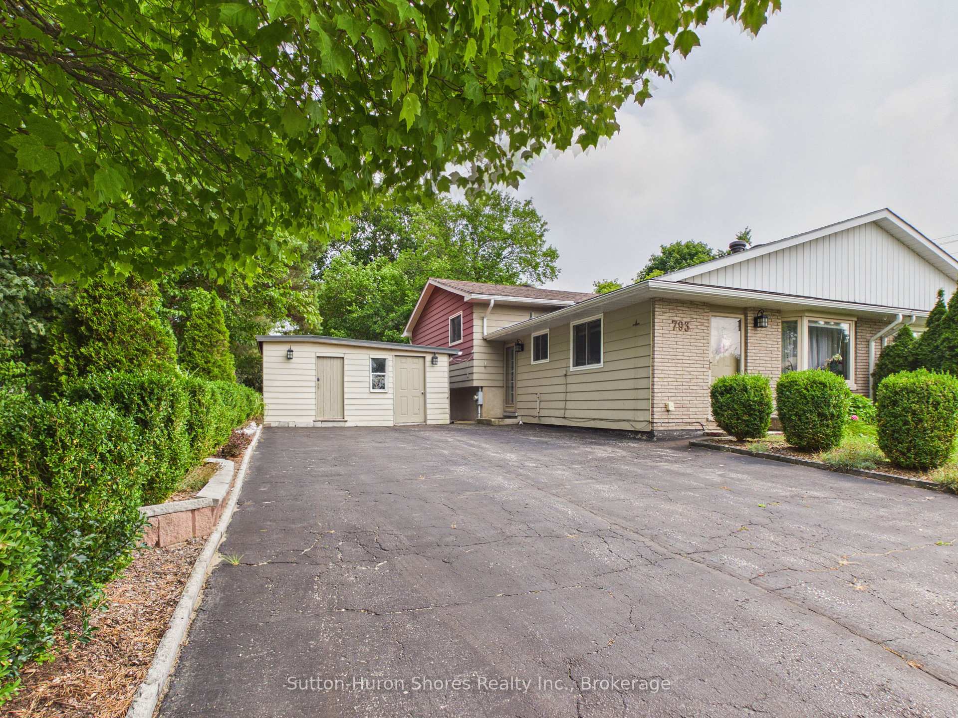 Photo of 793 Ruby Street