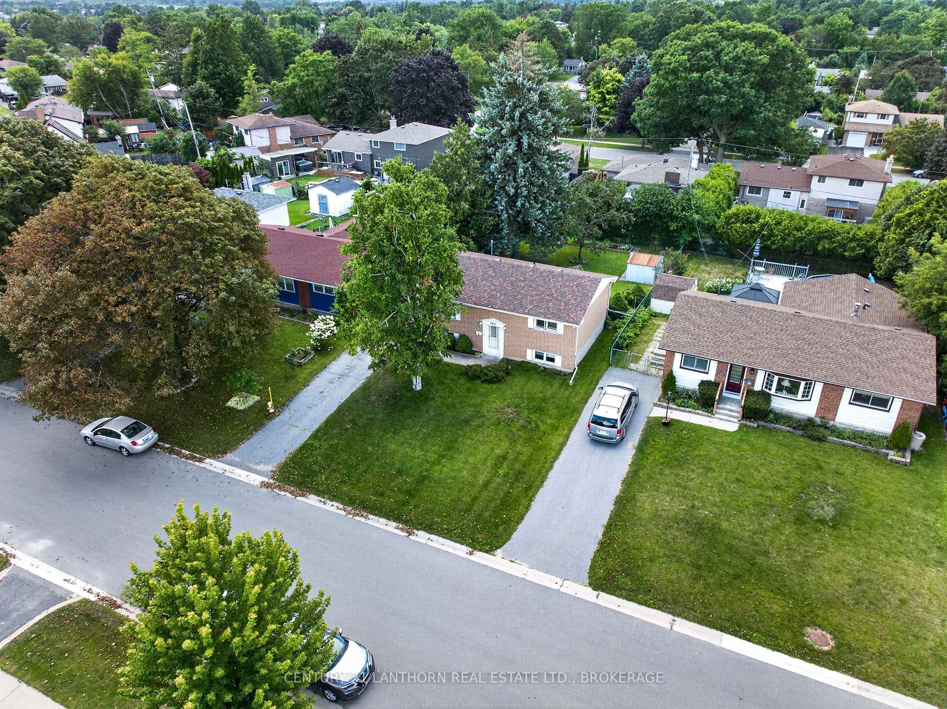 Photo 3 of 742 Laidlaw Crescent, Kingston, South of Taylor-Kidd Blvd — HOMEH