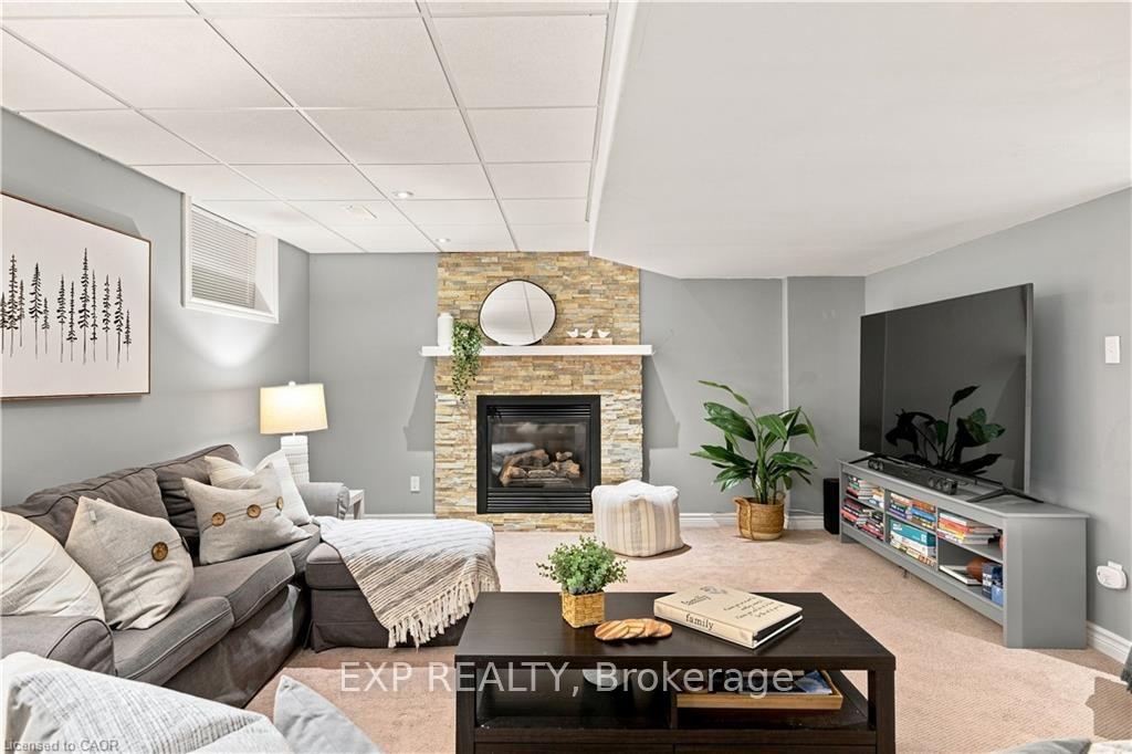 Photo 32 of 6 Country Clair Street, Kitchener, Grand River South — HOMEH