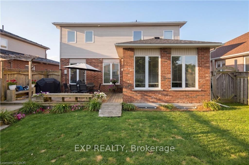 Photo 37 of 6 Country Clair Street, Kitchener, Grand River South — HOMEH