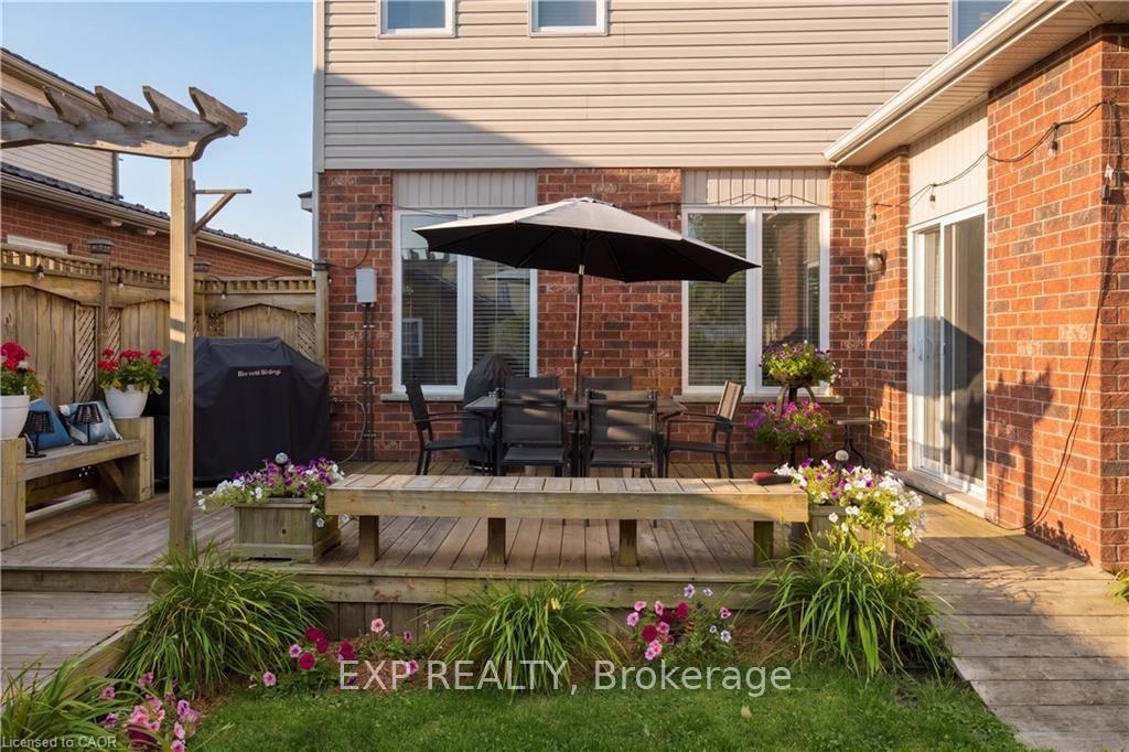 Photo 38 of 6 Country Clair Street, Kitchener, Grand River South — HOMEH