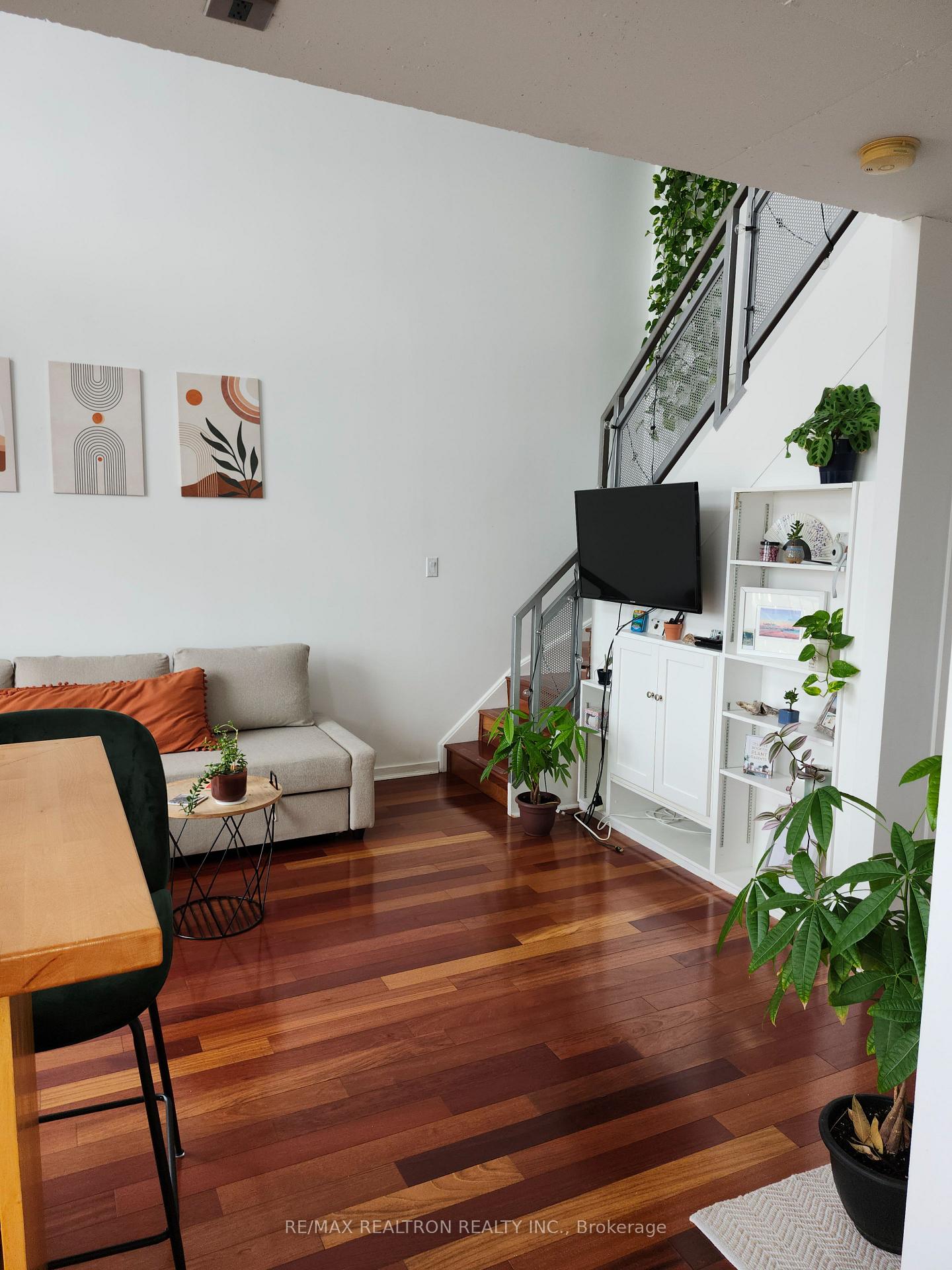 Photo 6 of Unit 619, 800 King Street W, Toronto, Niagara — HOMEH