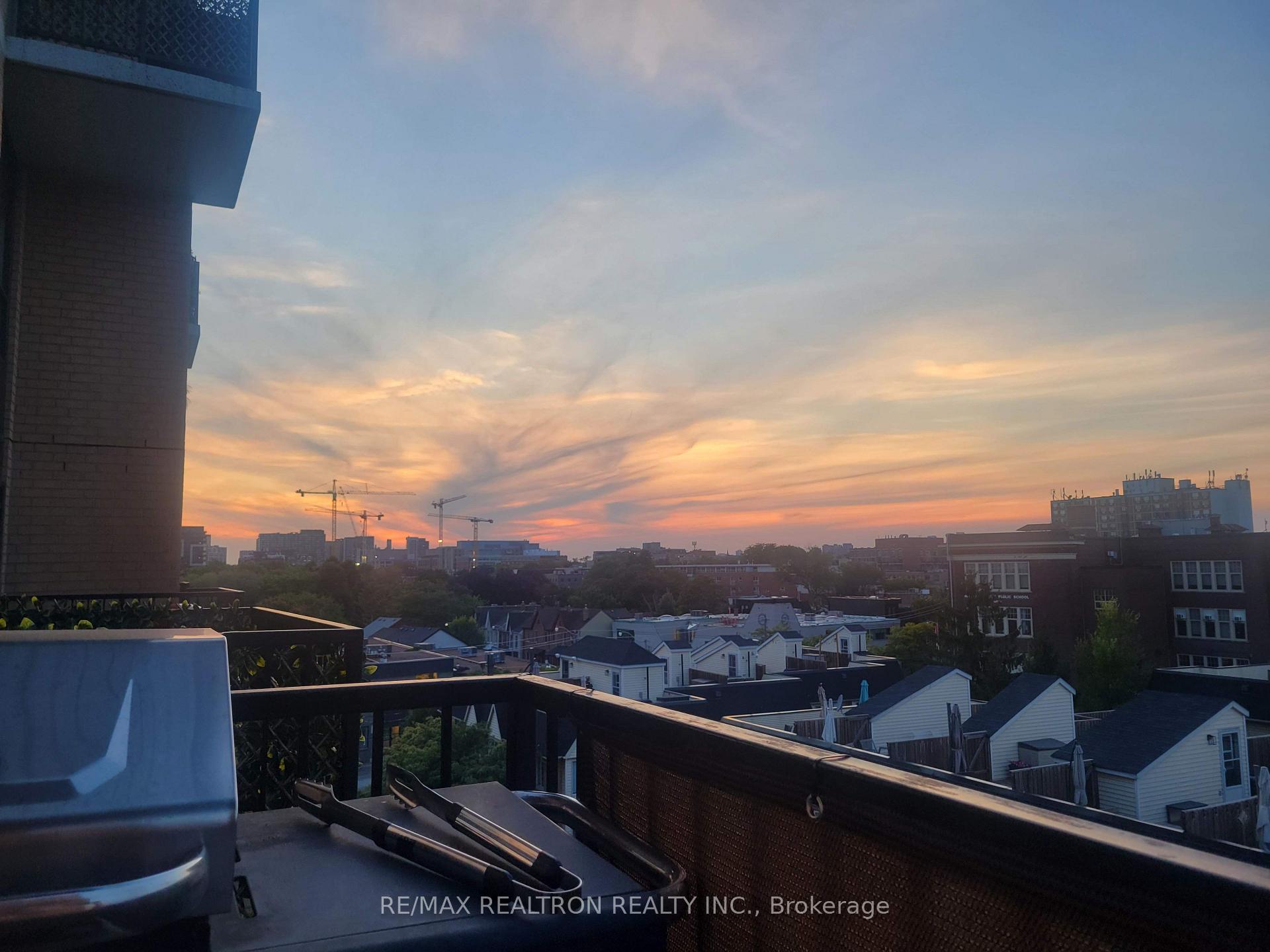 Photo 18 of Unit 619, 800 King Street W, Toronto, Niagara — HOMEH