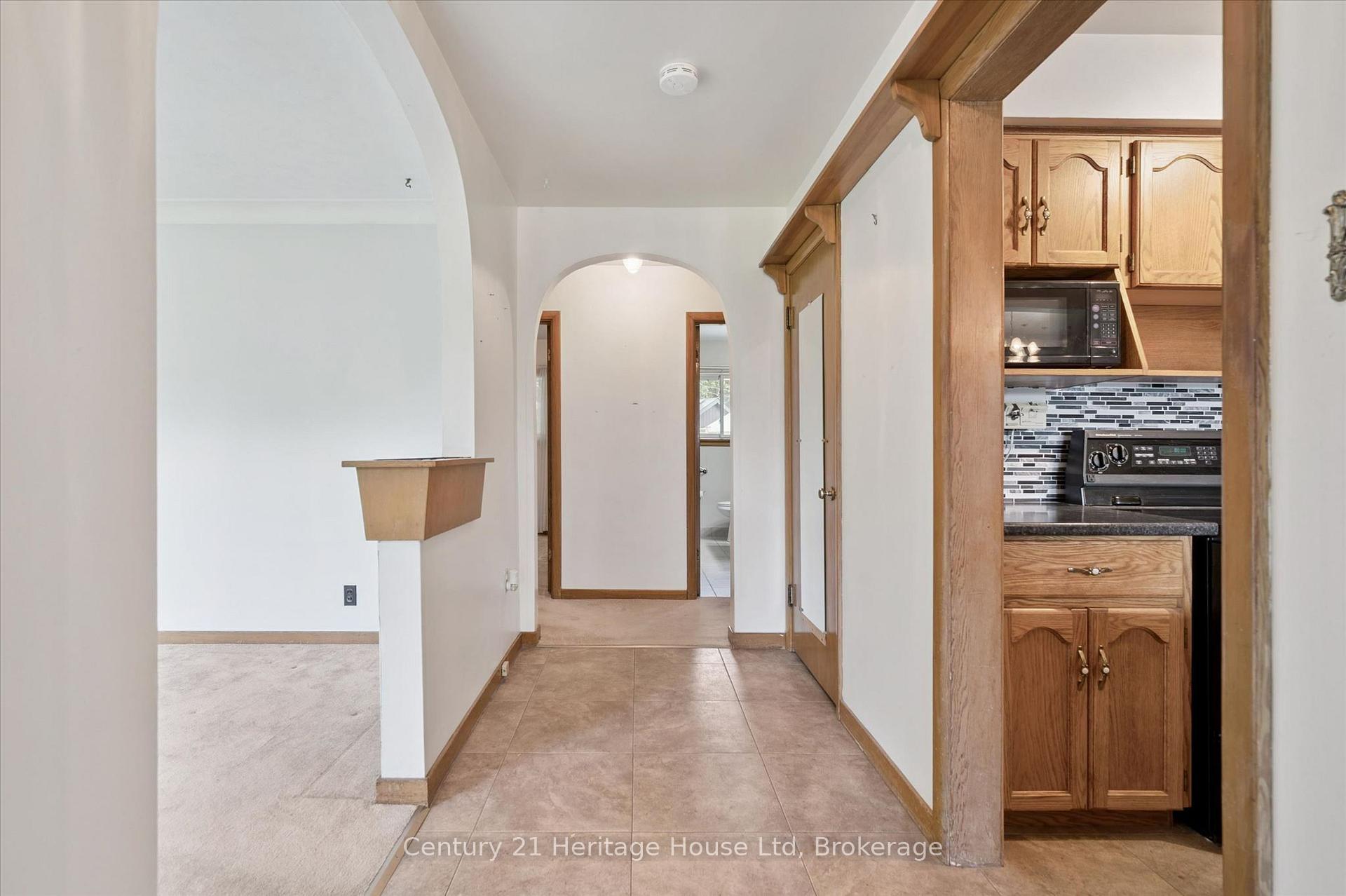 Photo 21 of 470 Cameron Street, Centre Wellington, Fergus — HOMEH