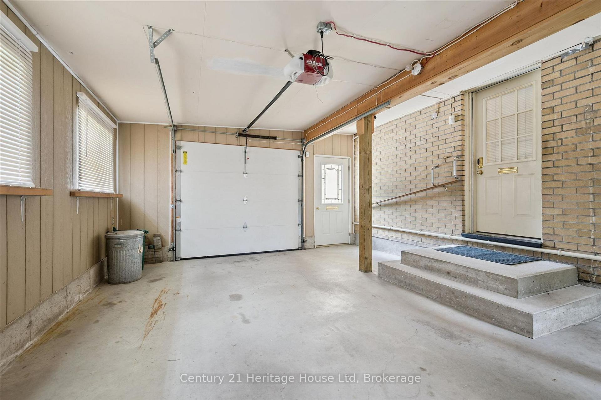 Photo 35 of 470 Cameron Street, Centre Wellington, Fergus — HOMEH