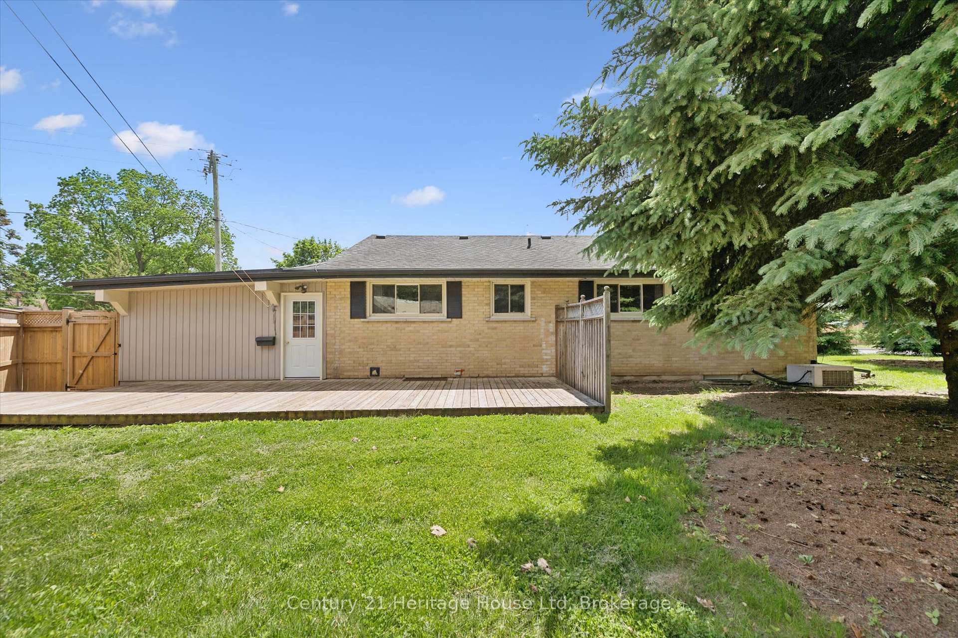 Photo 37 of 470 Cameron Street, Centre Wellington, Fergus — HOMEH