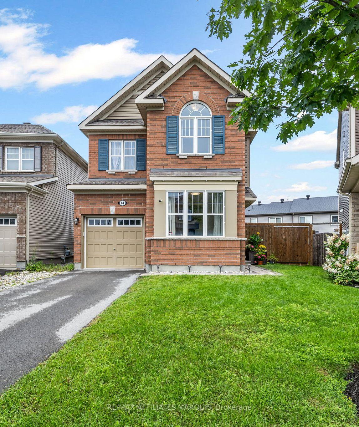 Photo 2 of 14 Sweetbay Circle, Ottawa, Stittsville (North) — HOMEH