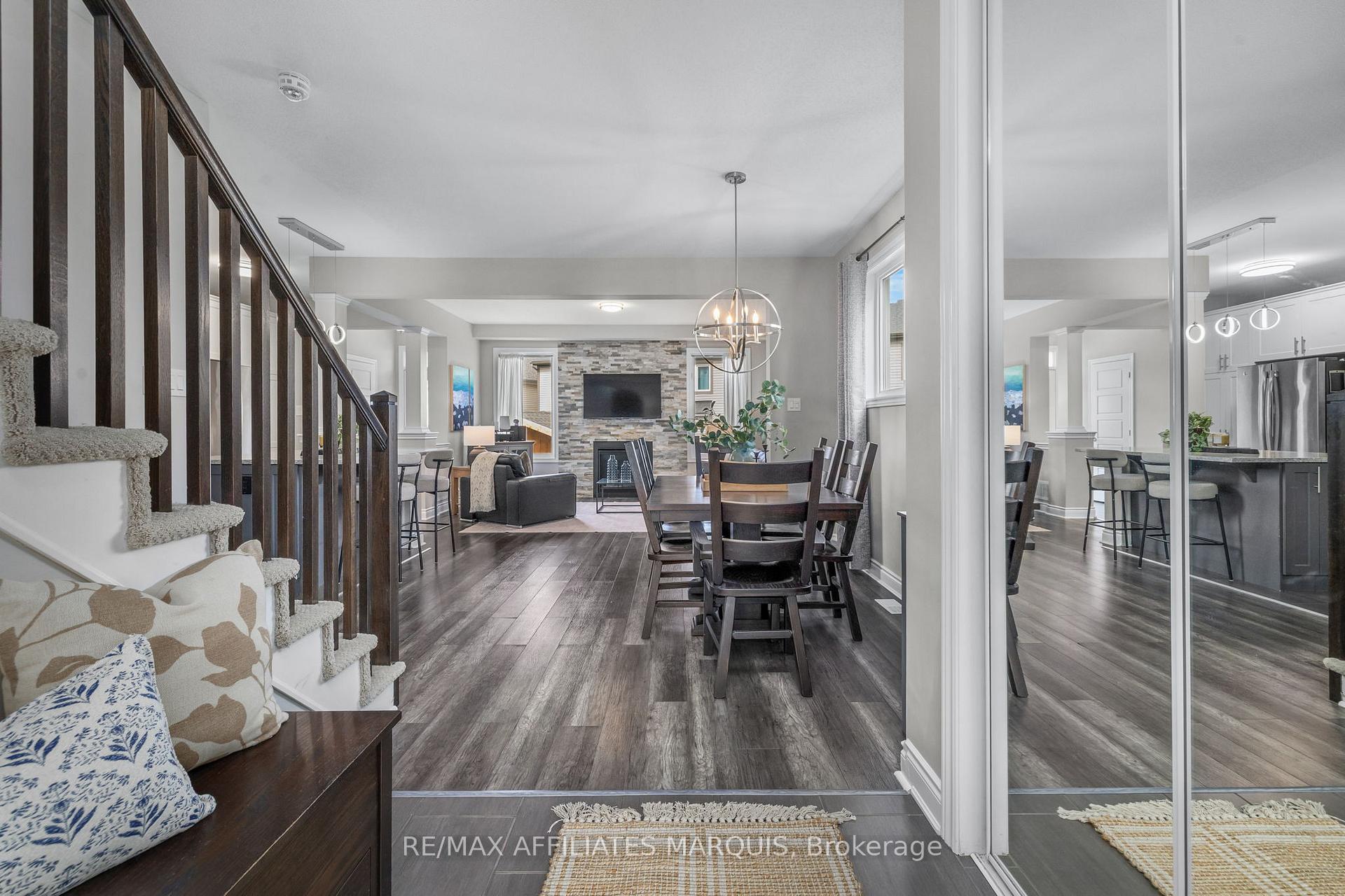 Photo 10 of 14 Sweetbay Circle, Ottawa, Stittsville (North) — HOMEH
