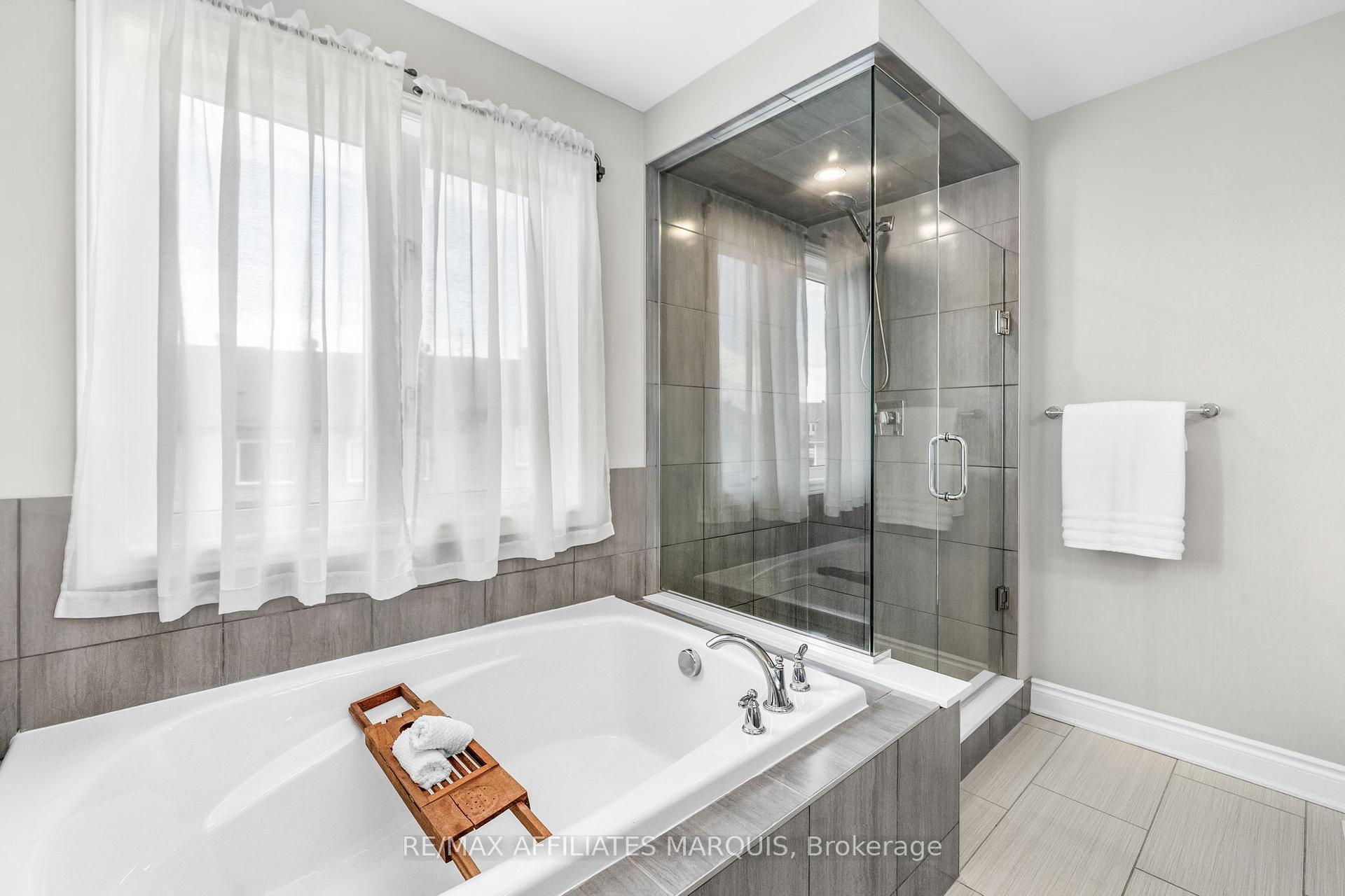 Photo 34 of 14 Sweetbay Circle, Ottawa, Stittsville (North) — HOMEH