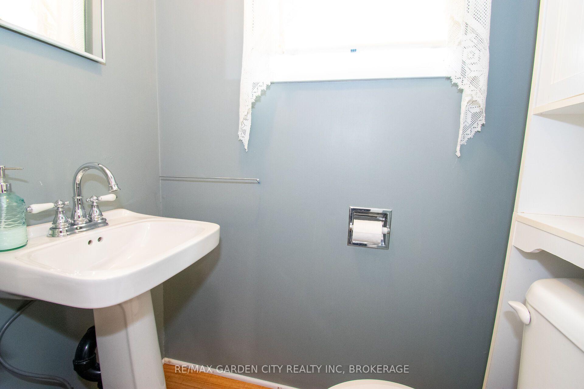 Photo 18 of 2129 Snider Road, Port Colborne, Bethel — HOMEH