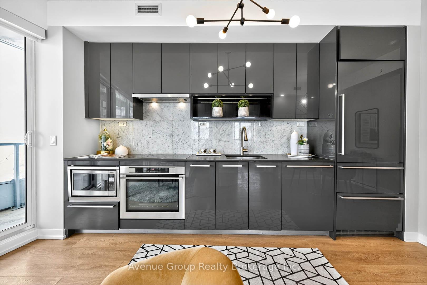 Photo 8 of Unit 2805, 115 McMahon Drive, North York, Bayview Village — HOMEH