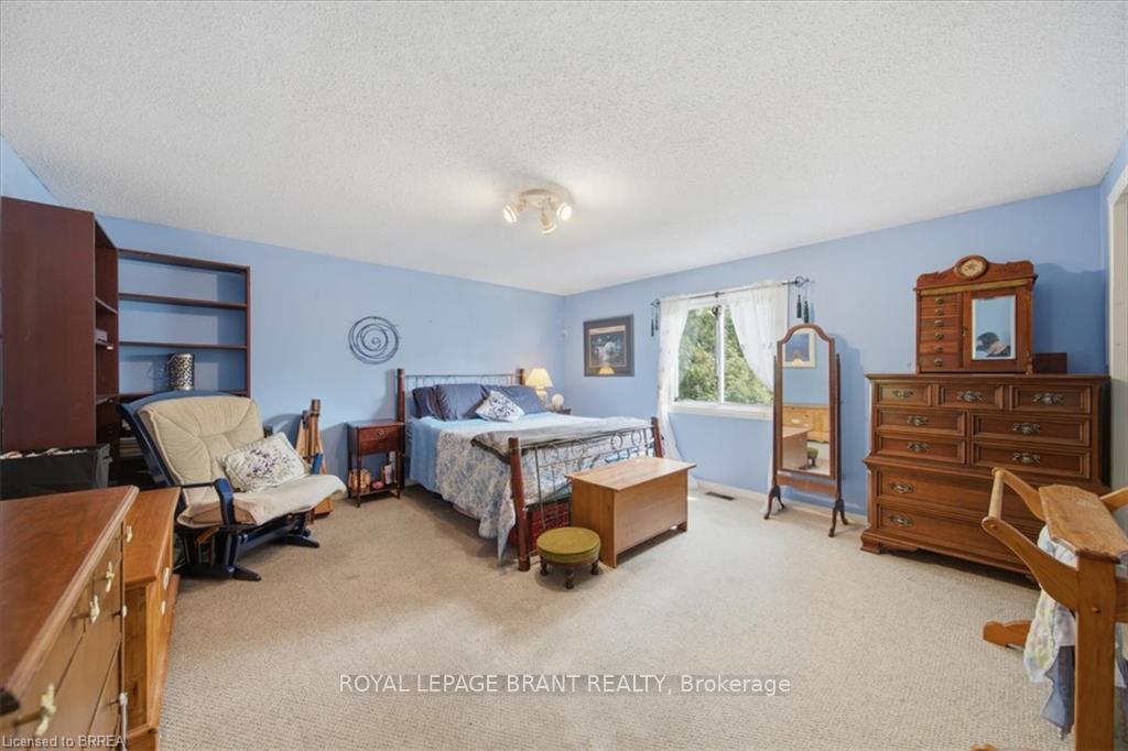 Photo 11 of 367 Nelson Street, Brantford, East Ward — HOMEH