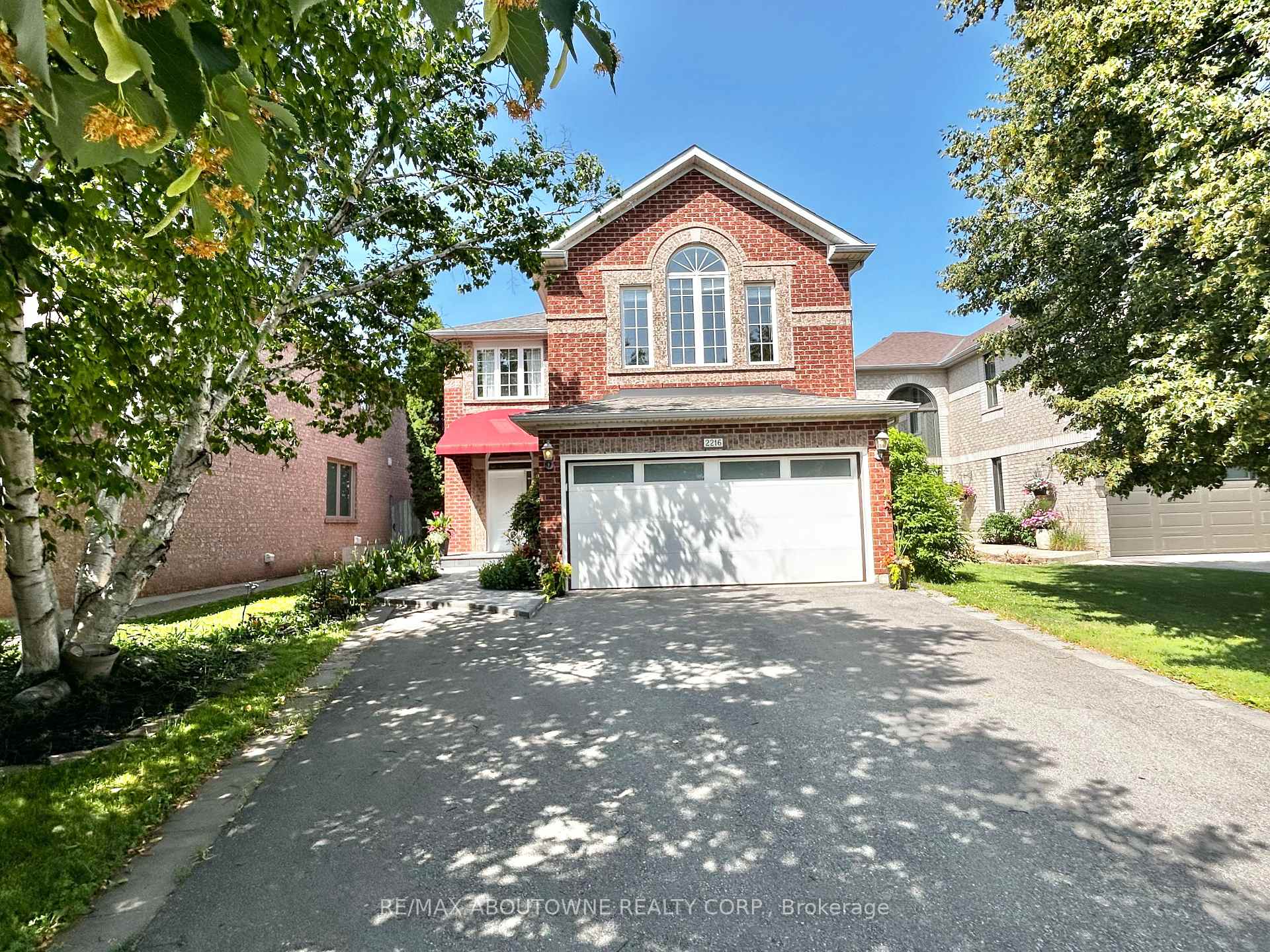 Photo 6 of 2216 Norfolk Drive, Oakville, River Oaks — HOMEH