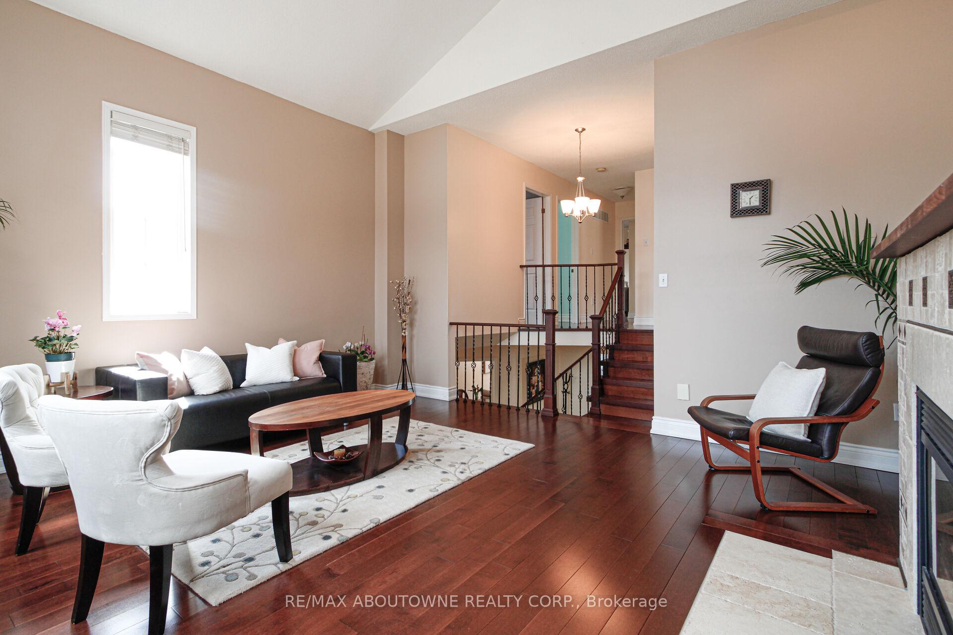 Photo 27 of 2216 Norfolk Drive, Oakville, River Oaks — HOMEH