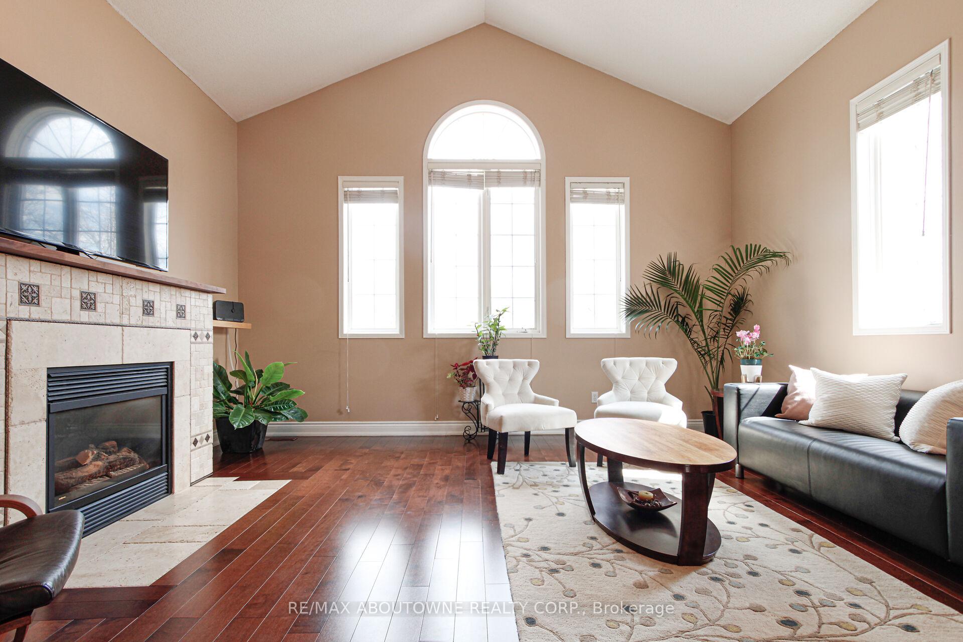 Photo 28 of 2216 Norfolk Drive, Oakville, River Oaks — HOMEH