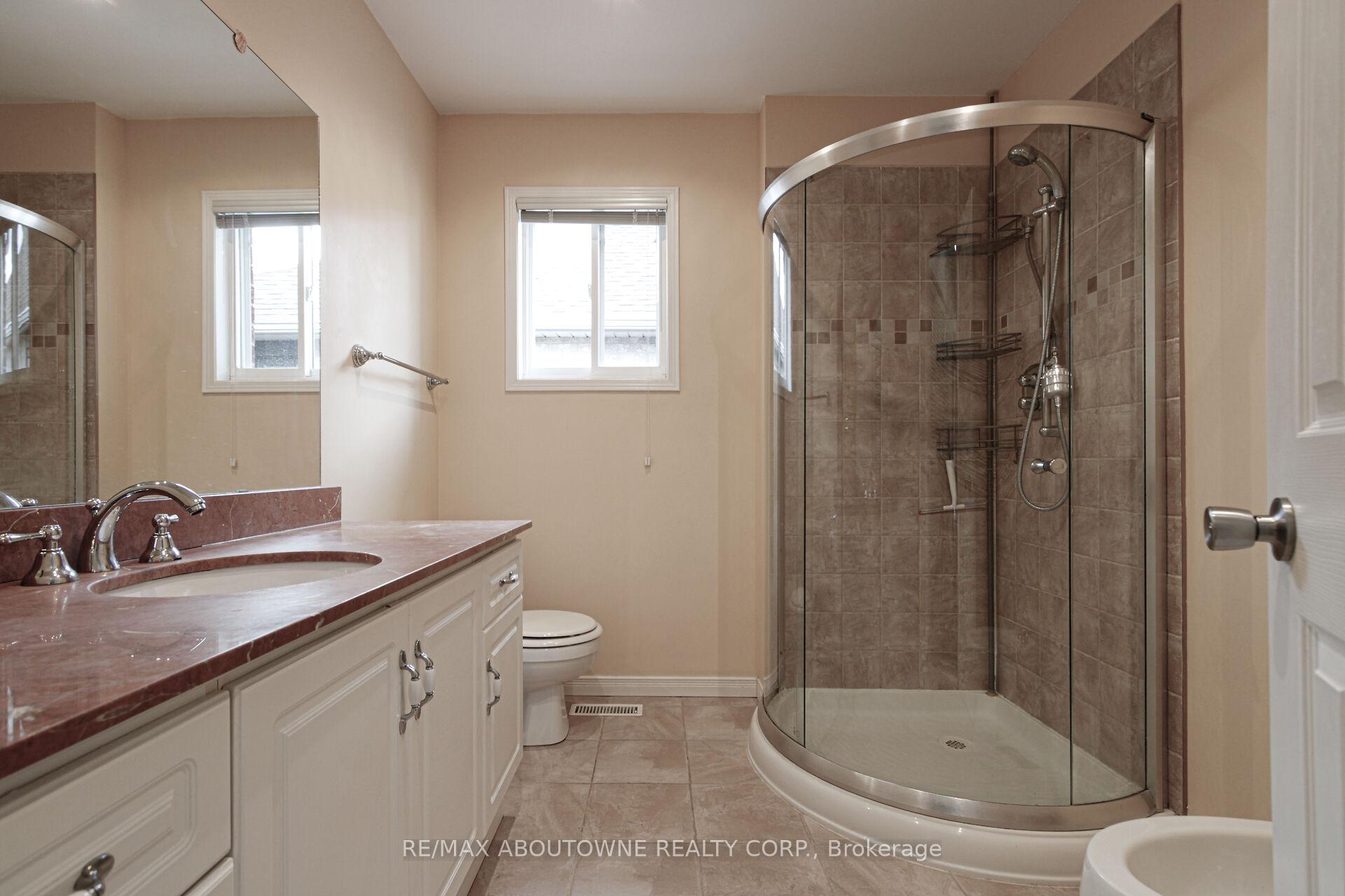 Photo 33 of 2216 Norfolk Drive, Oakville, River Oaks — HOMEH