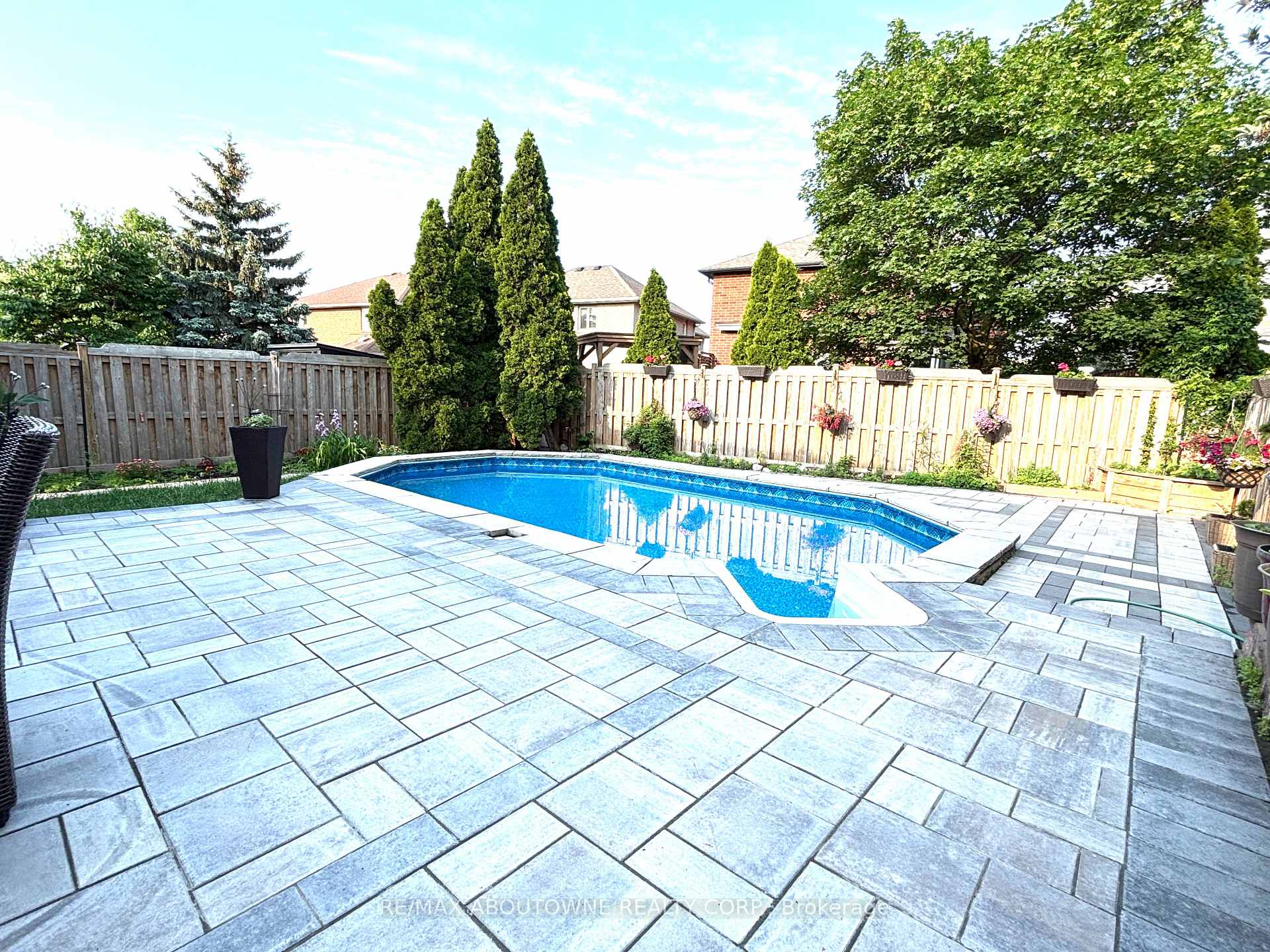 Photo 42 of 2216 Norfolk Drive, Oakville, River Oaks — HOMEH
