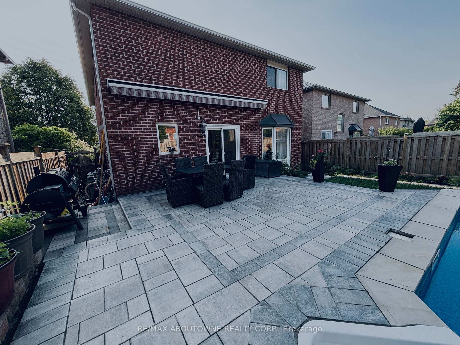 Photo 44 of 2216 Norfolk Drive, Oakville, River Oaks — HOMEH