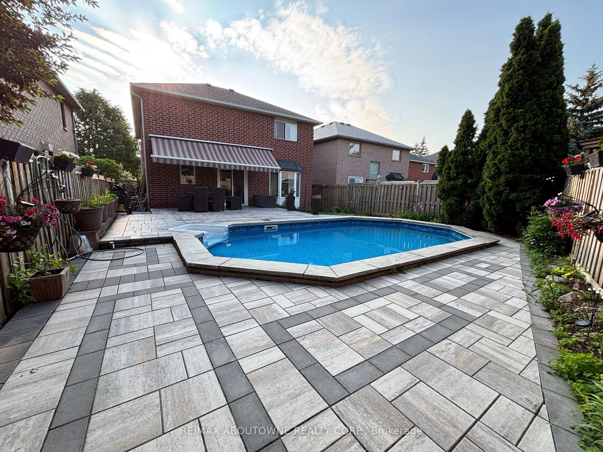 Photo 46 of 2216 Norfolk Drive, Oakville, River Oaks — HOMEH
