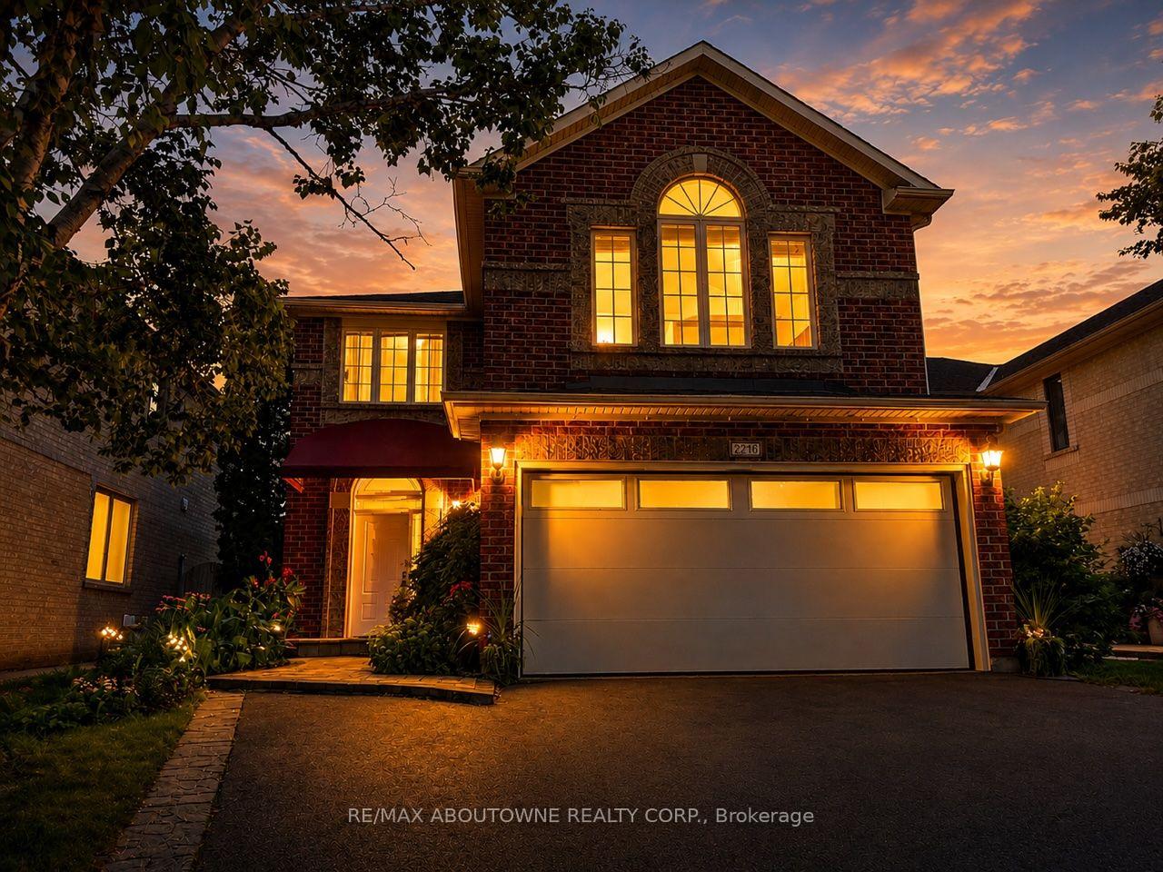 Photo 4 of 2216 Norfolk Drive, Oakville, River Oaks — HOMEH