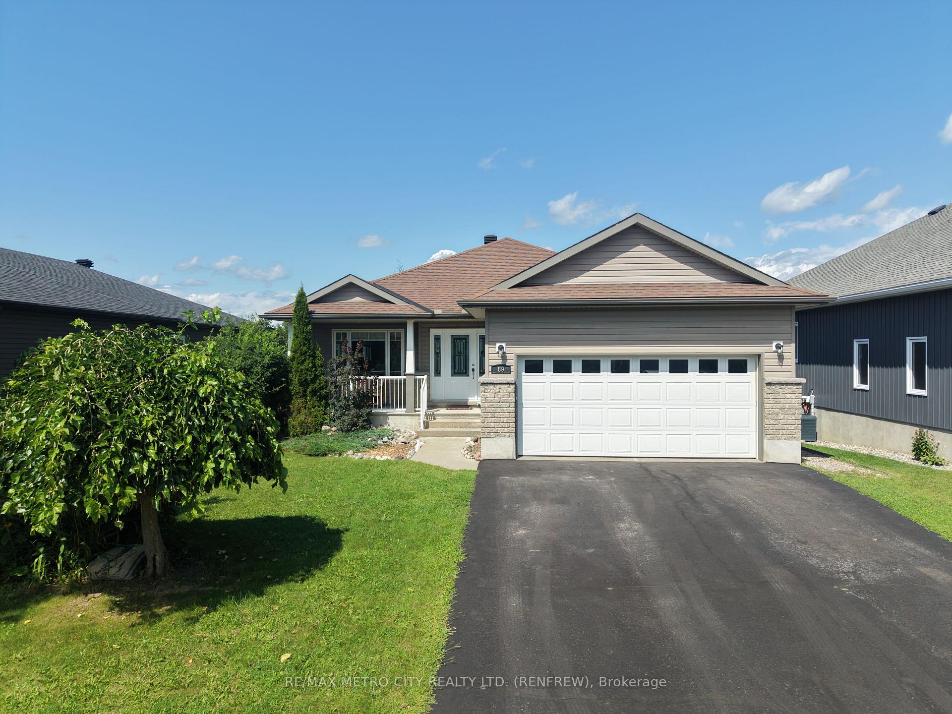Photo 1 of 89 Otteridge Drive, Renfrew, Renfrew — HOMEH