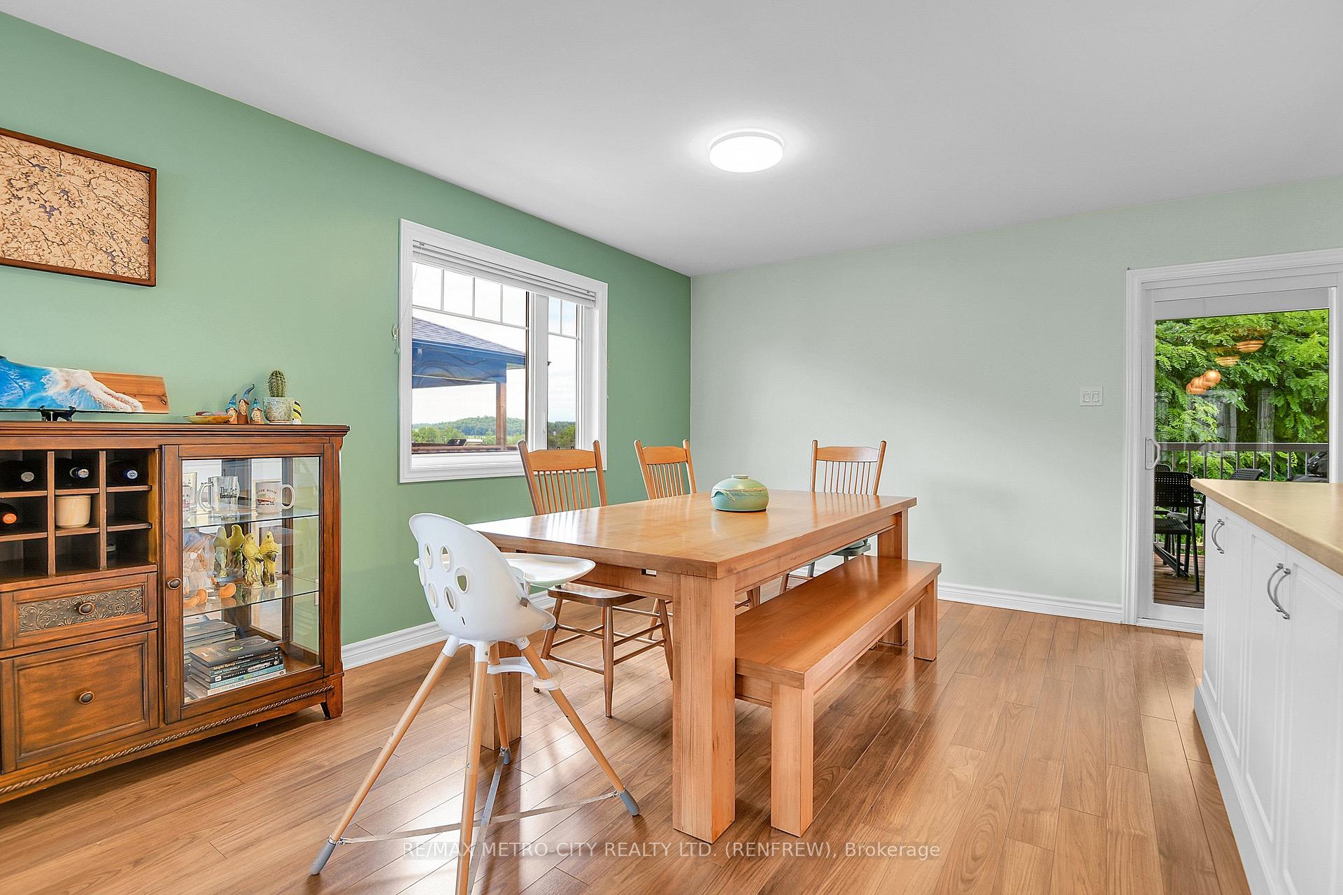 Photo 14 of 89 Otteridge Drive, Renfrew, Renfrew — HOMEH