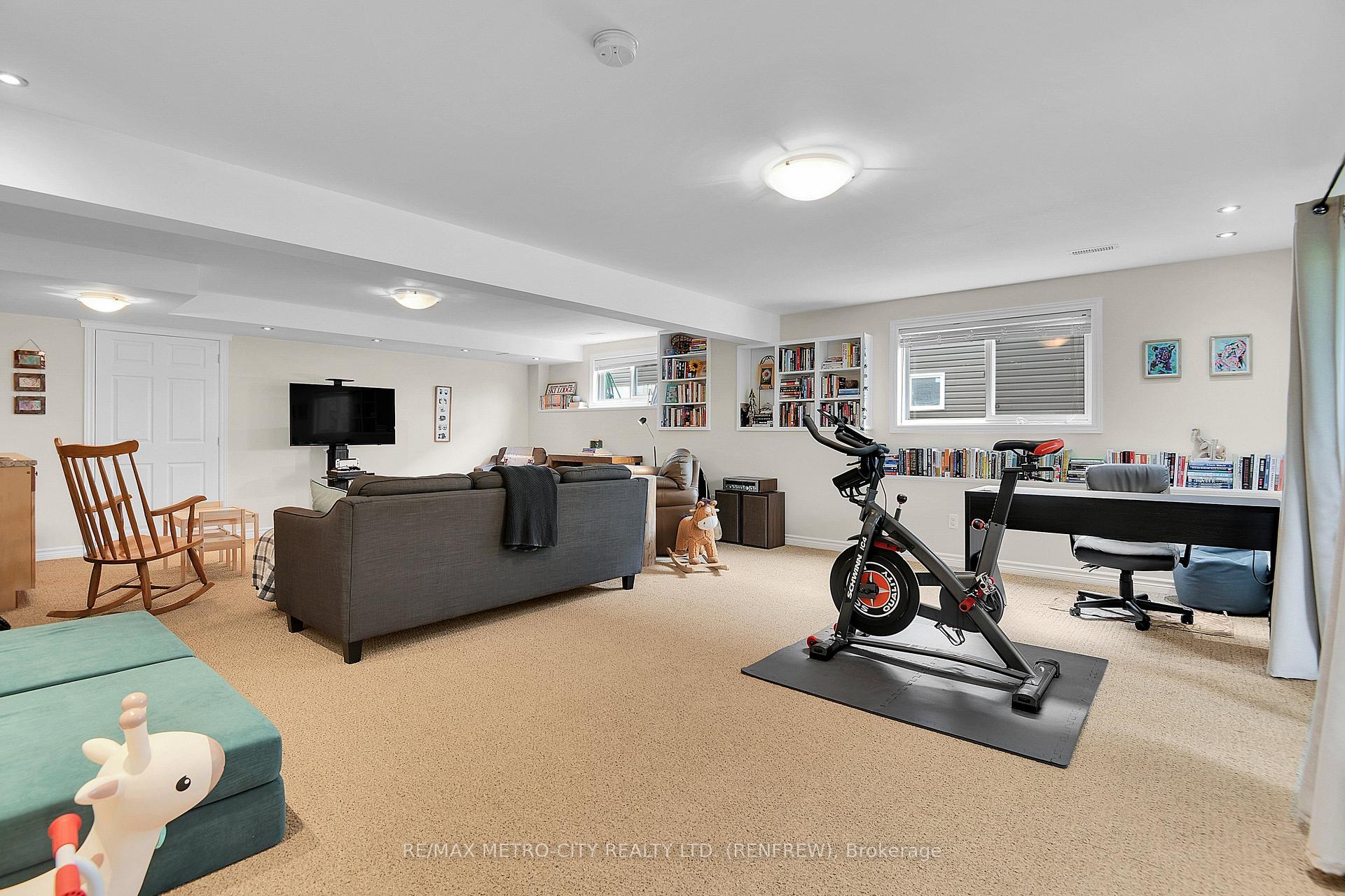 Photo 27 of 89 Otteridge Drive, Renfrew, Renfrew — HOMEH