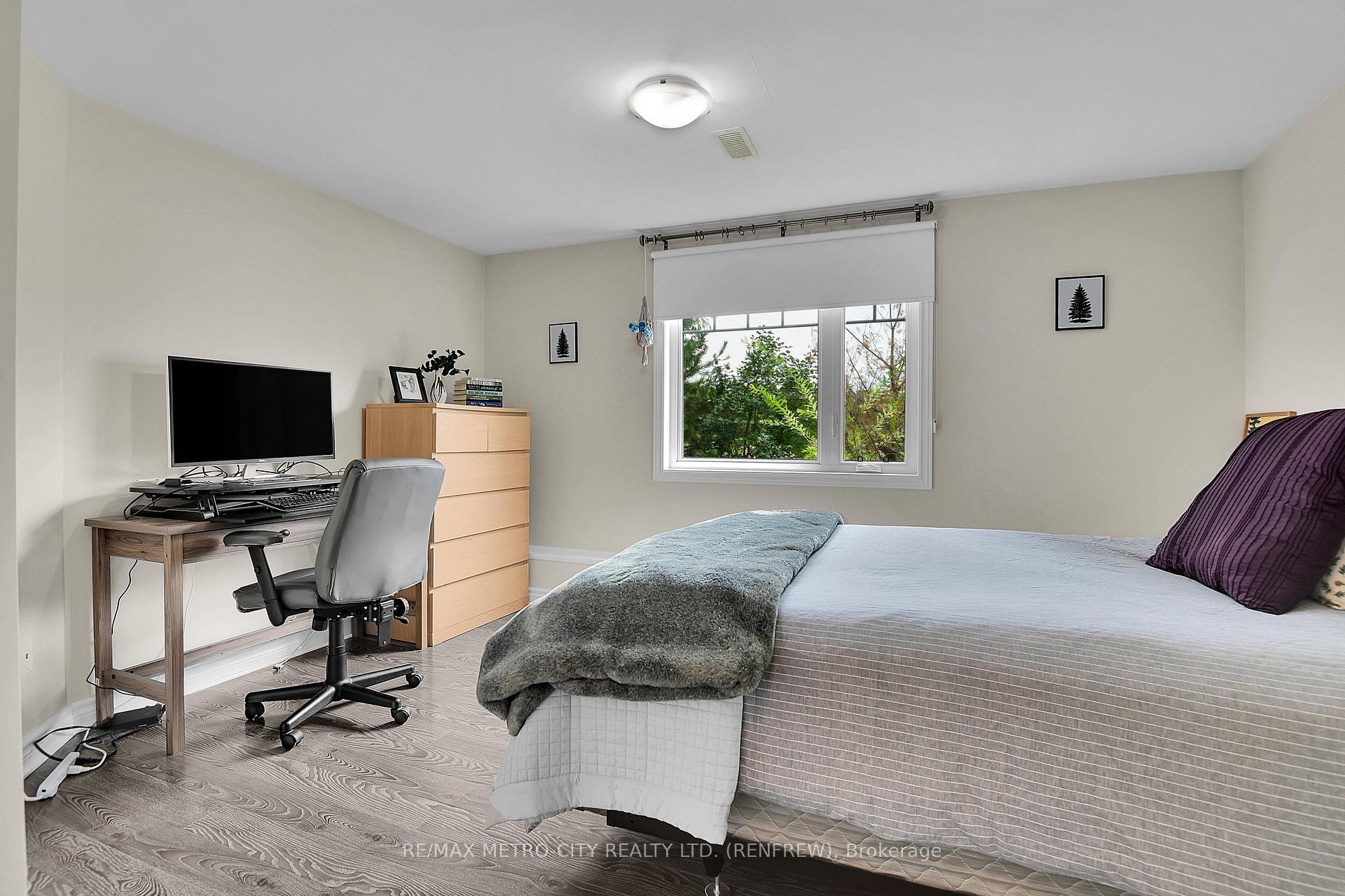 Photo 30 of 89 Otteridge Drive, Renfrew, Renfrew — HOMEH