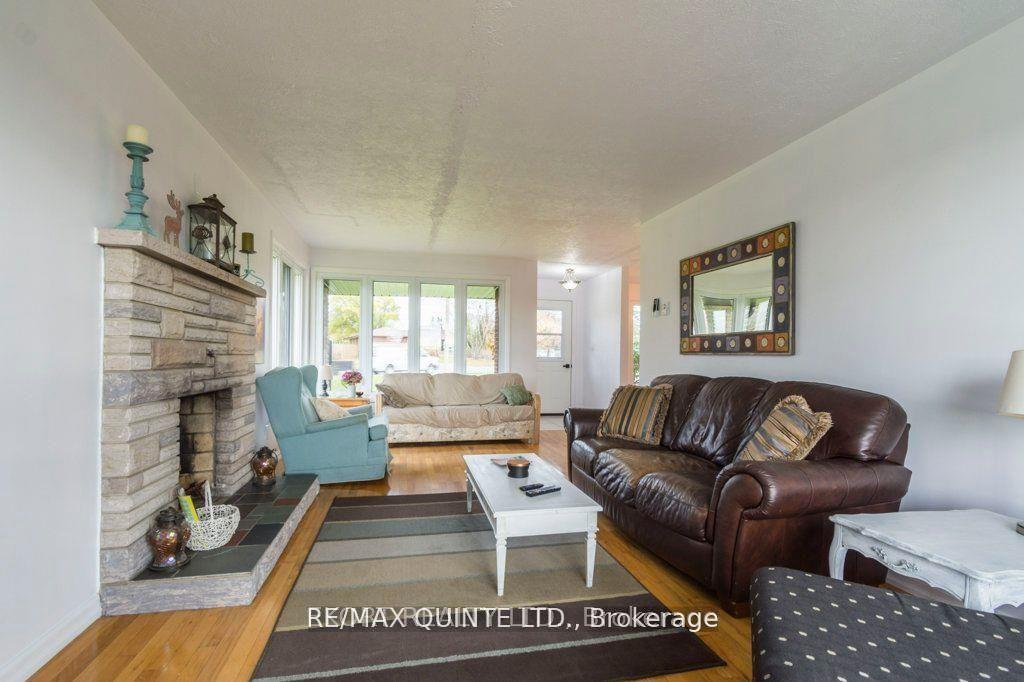 Photo 7 of Unit Upper, 239 Dundas Street W, Belleville, Belleville Ward — HOMEH