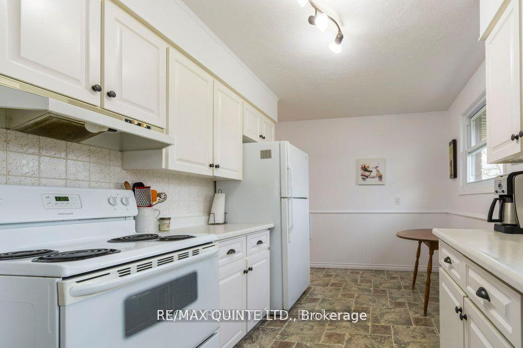 Photo 10 of Unit Upper, 239 Dundas Street W, Belleville, Belleville Ward — HOMEH