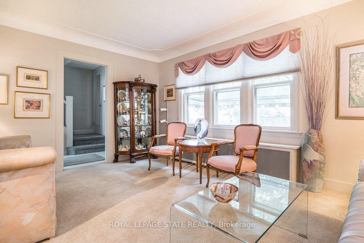 Photo 8 of 107 Bond Street S, Hamilton, Westdale — HOMEH