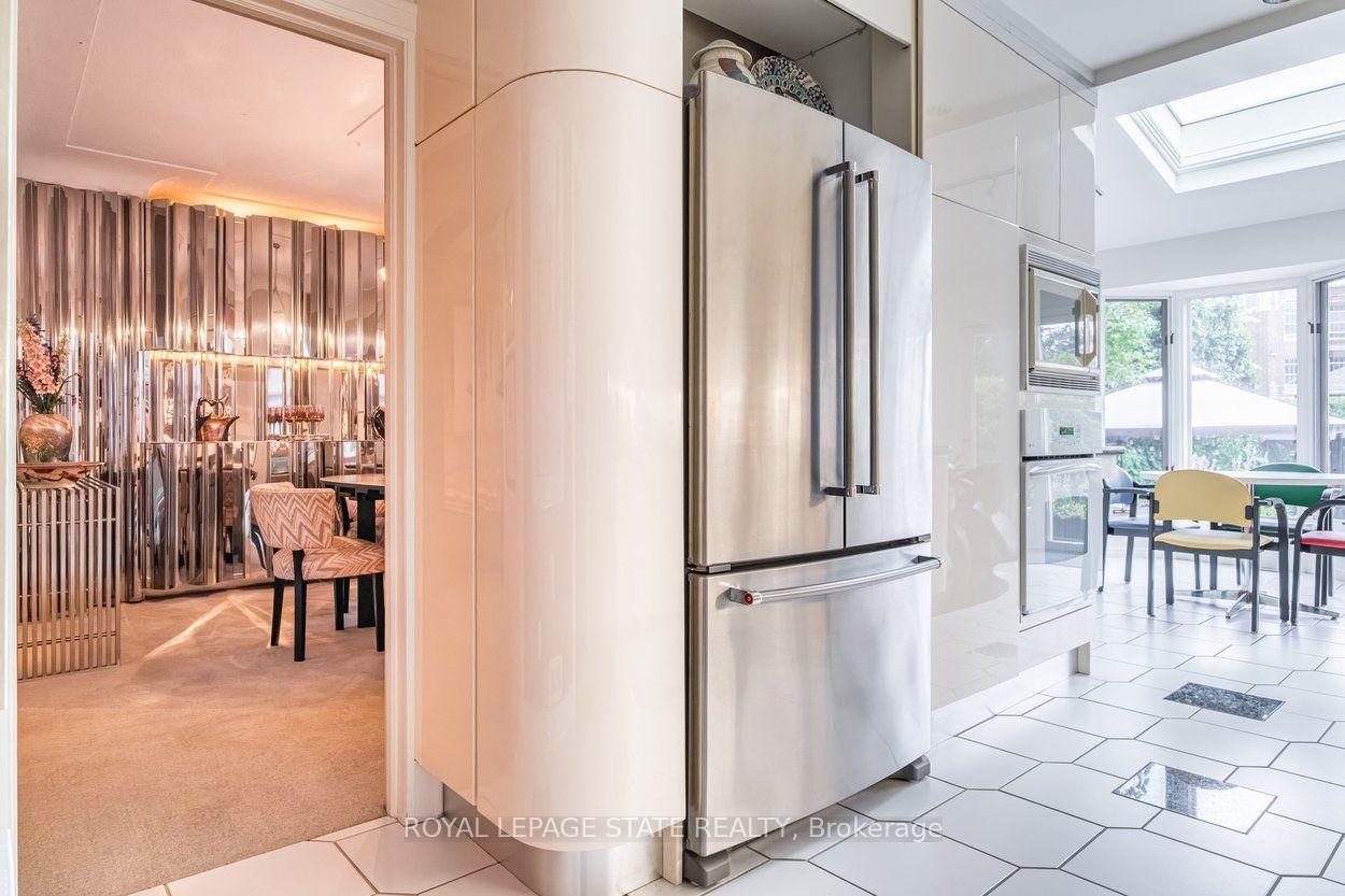 Photo 12 of 107 Bond Street S, Hamilton, Westdale — HOMEH