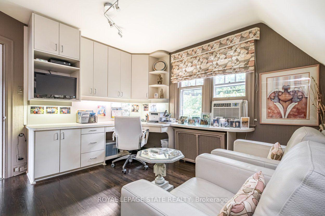 Photo 31 of 107 Bond Street S, Hamilton, Westdale — HOMEH