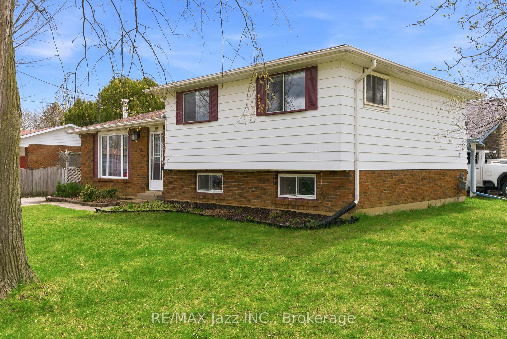 Photo 1 of 621 Willow Crescent, Cobourg — HOMEH