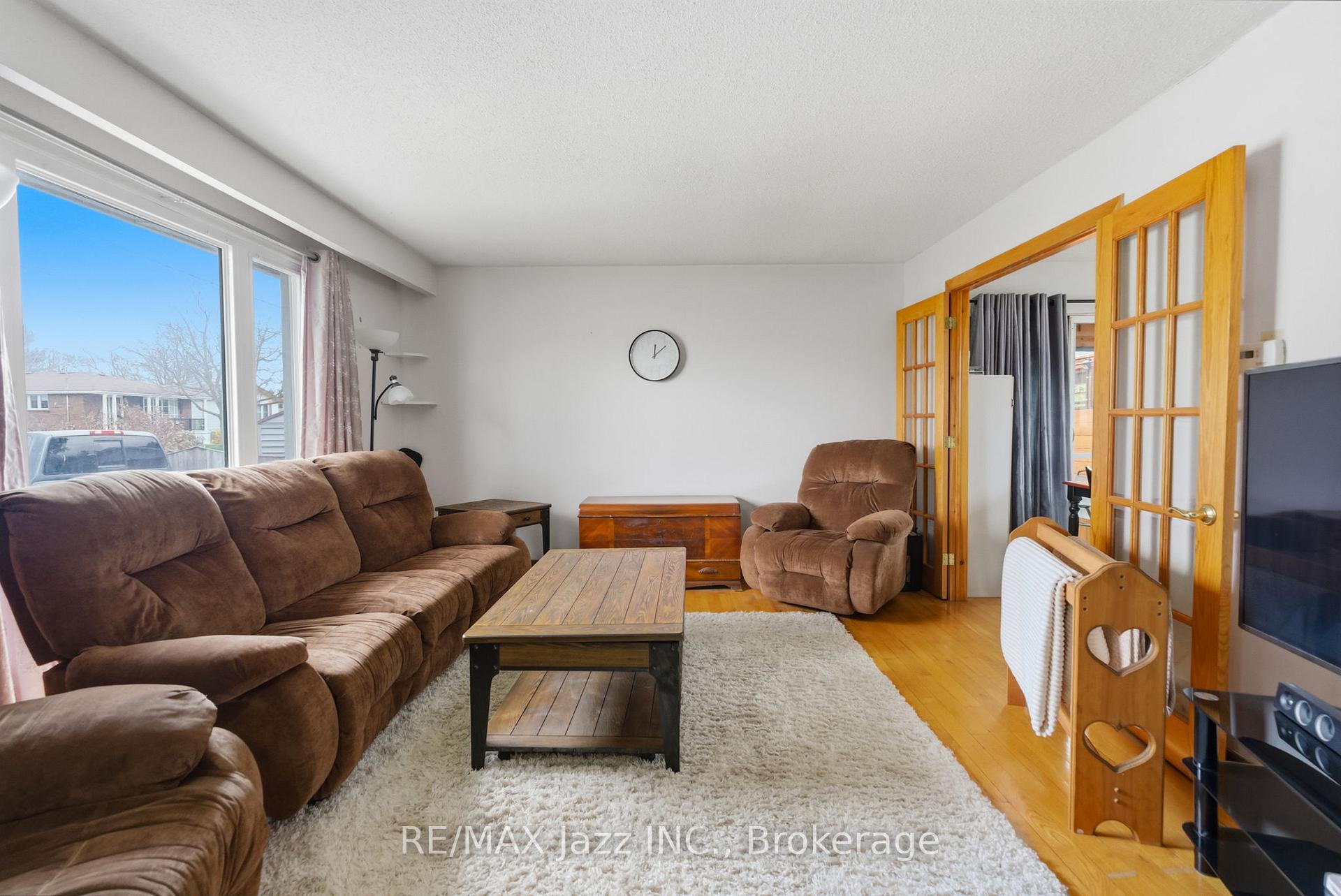 Photo 8 of 621 Willow Crescent, Cobourg — HOMEH