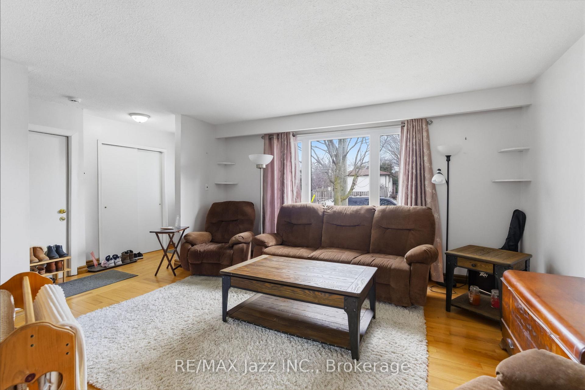 Photo 9 of 621 Willow Crescent, Cobourg — HOMEH