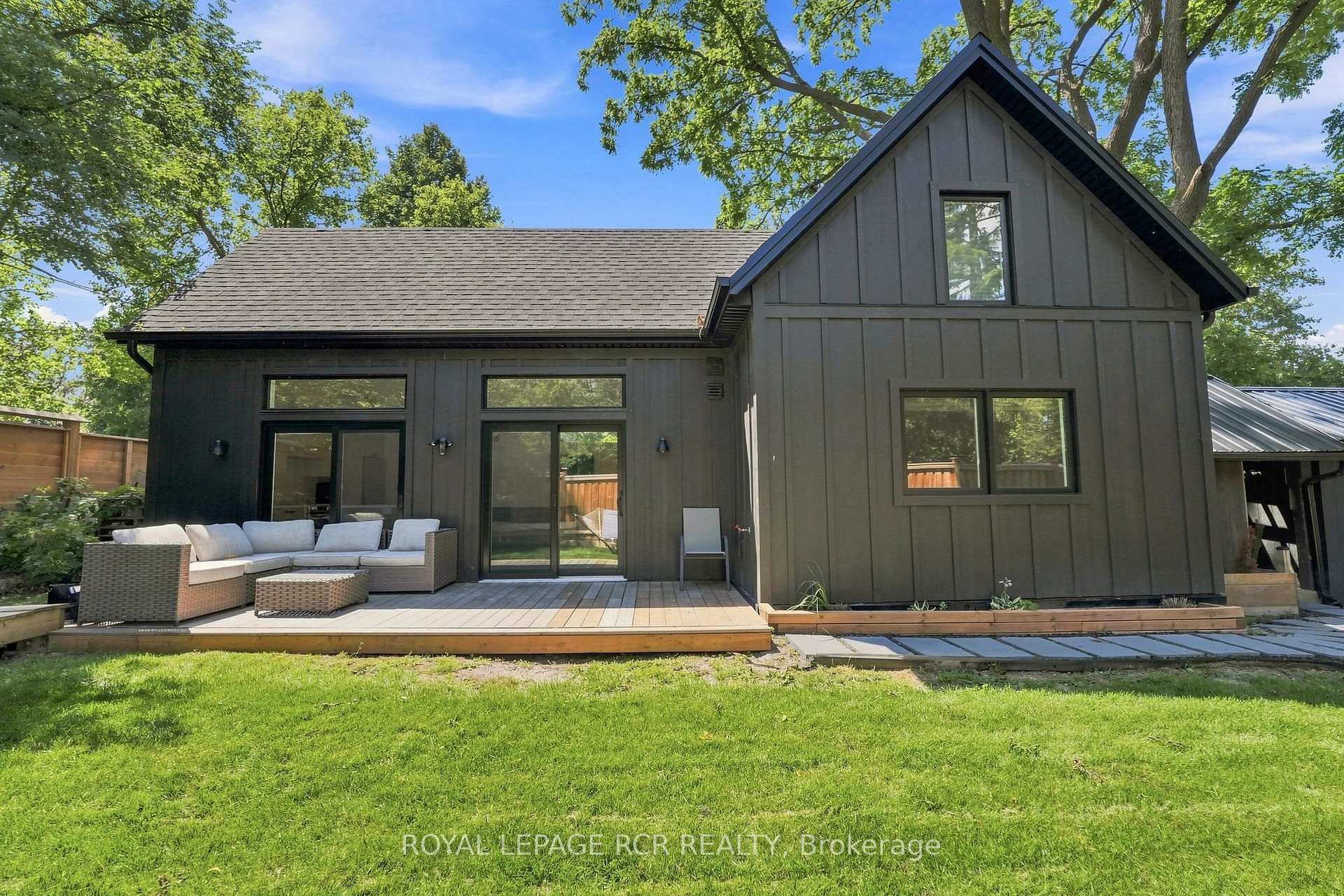 Photo 1 of 23 Mark Street, Aurora, Aurora Village — HOMEH