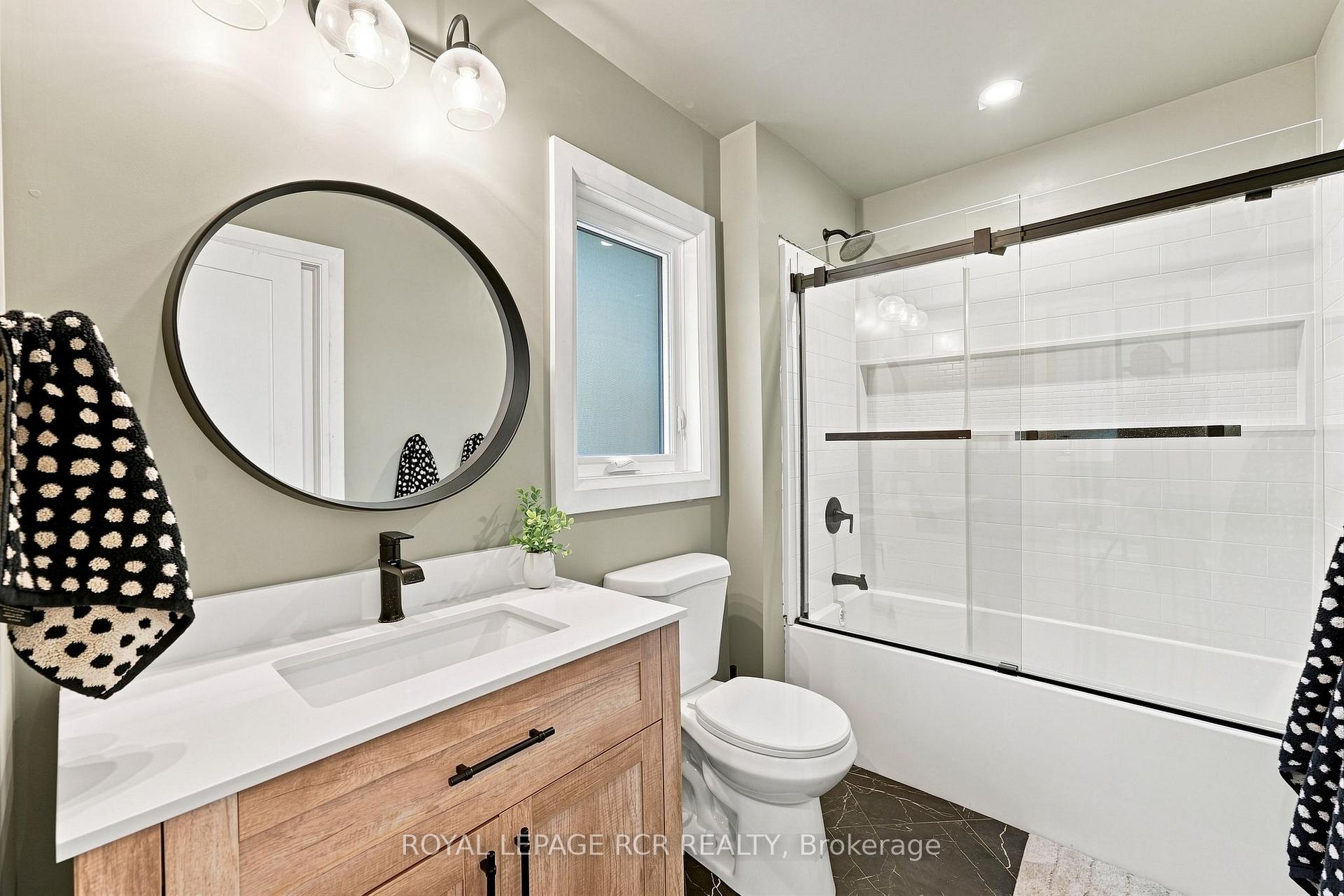 Photo 14 of 23 Mark Street, Aurora, Aurora Village — HOMEH