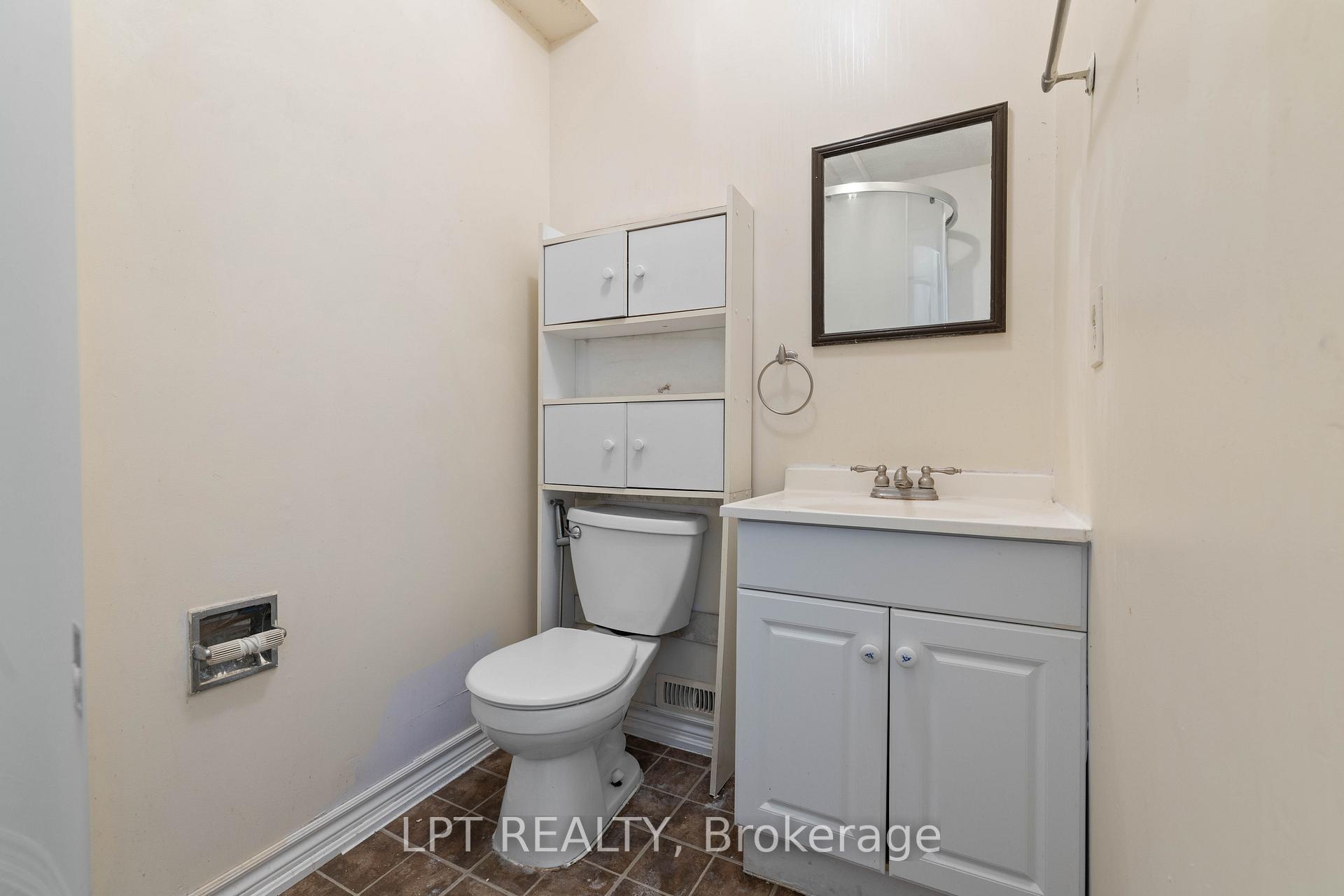 Photo 19 of 55H Chaucer Crescent, Barrie, Sunnidale — HOMEH