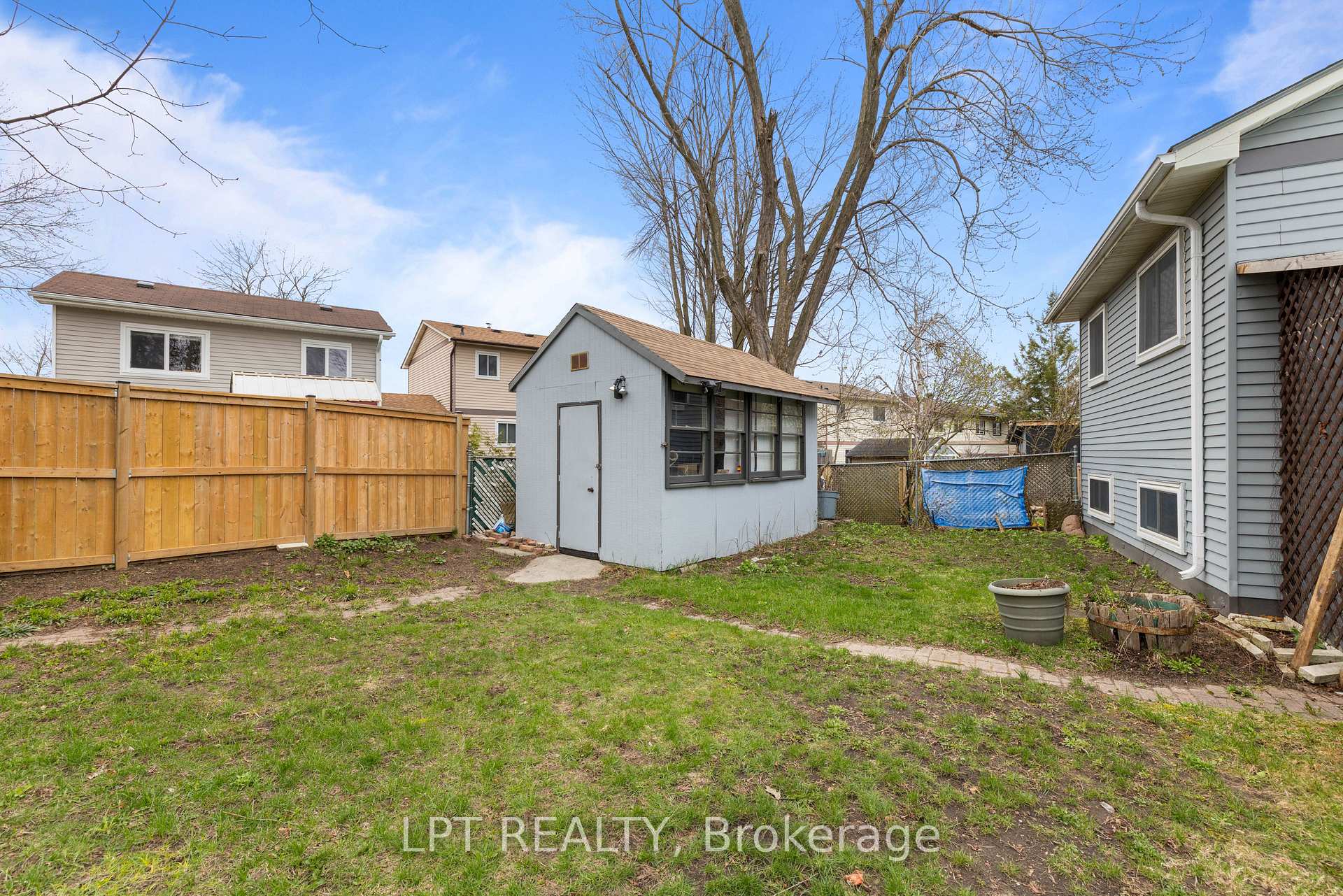 Photo 26 of 55H Chaucer Crescent, Barrie, Sunnidale — HOMEH