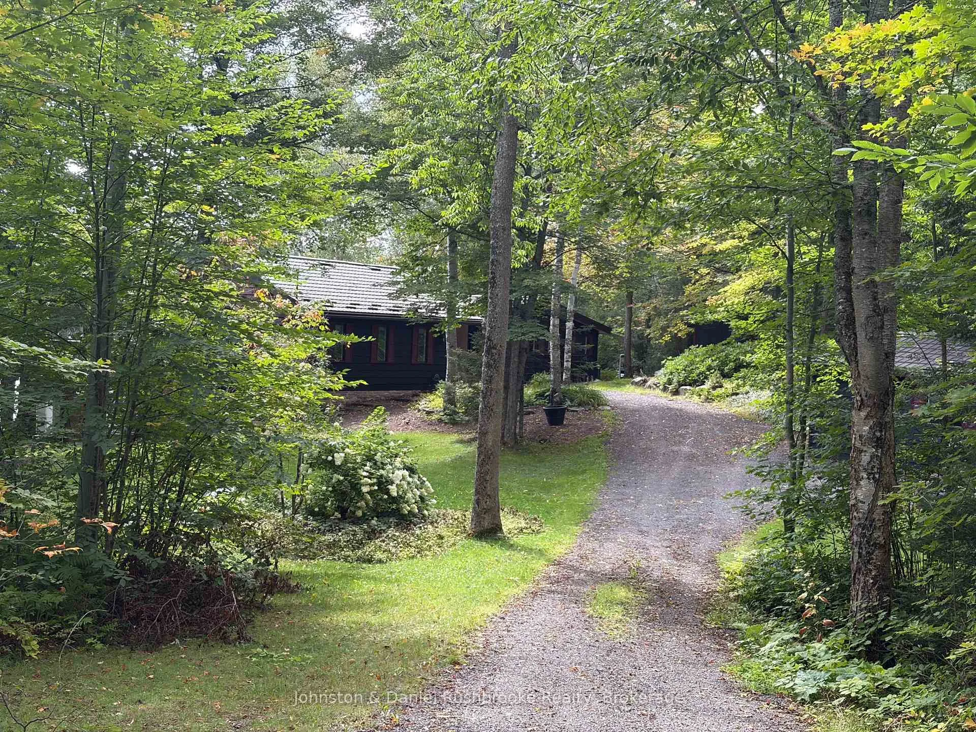 Photo of 842 Emsdale Lake Road