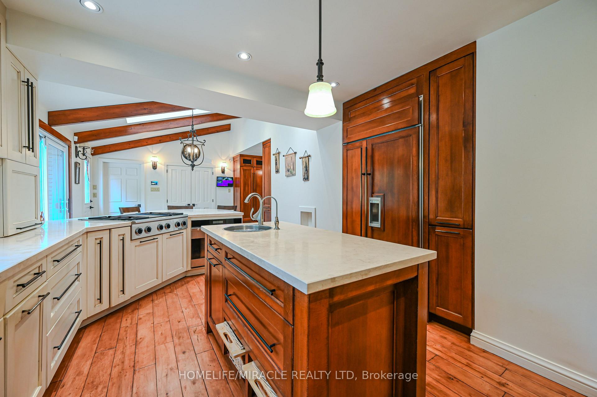 Photo 16 of 62 Gibson Lake Drive, Caledon, Palgrave — HOMEH