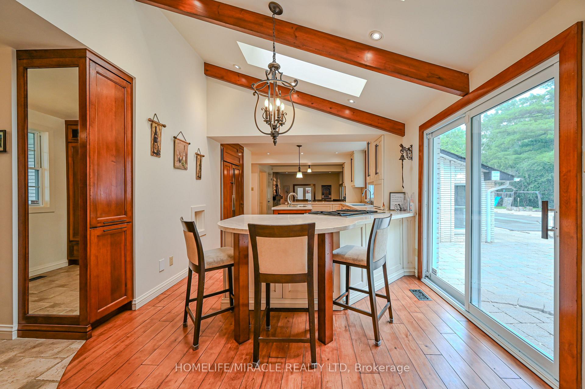 Photo 18 of 62 Gibson Lake Drive, Caledon, Palgrave — HOMEH