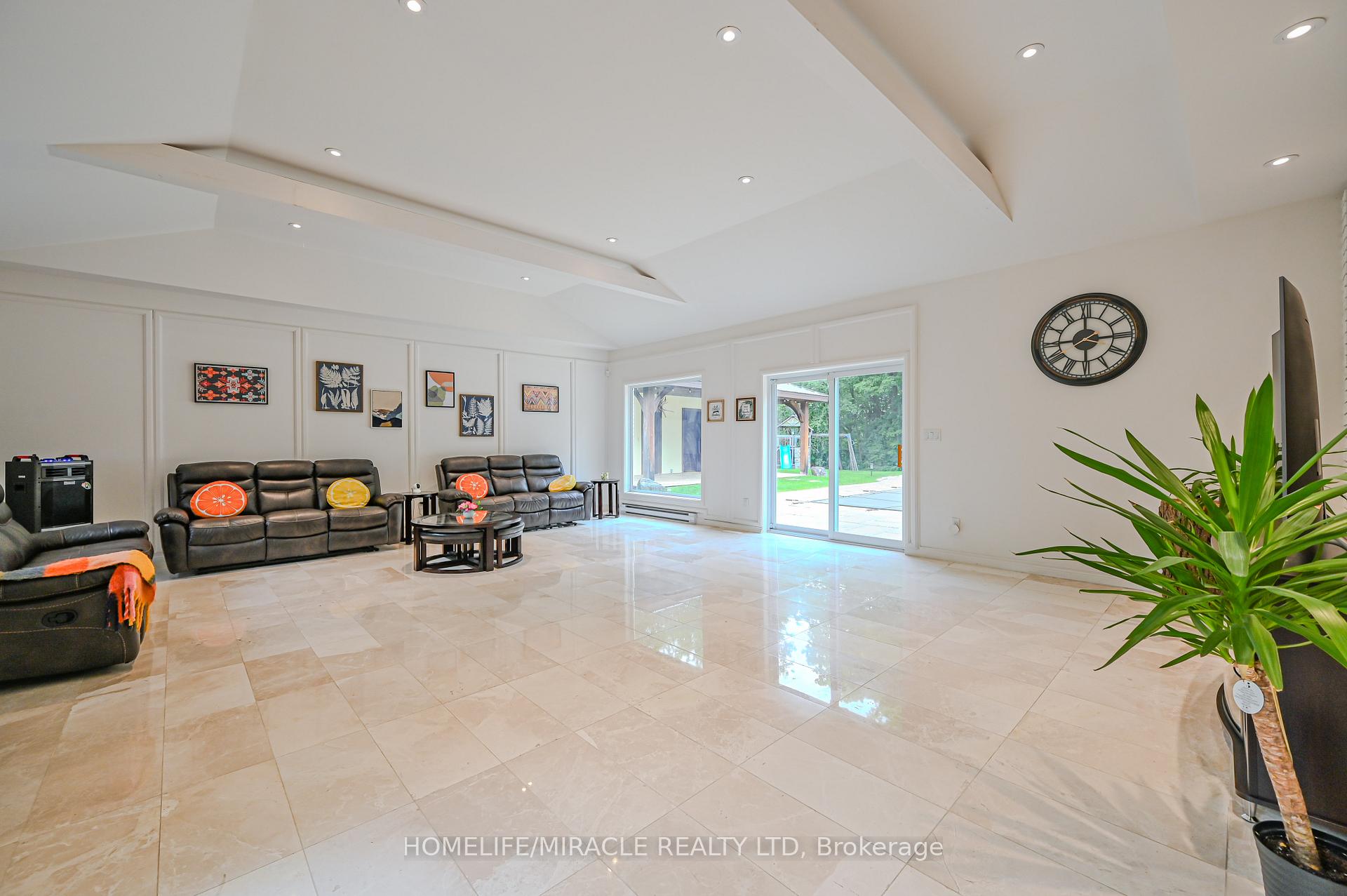 Photo 23 of 62 Gibson Lake Drive, Caledon, Palgrave — HOMEH