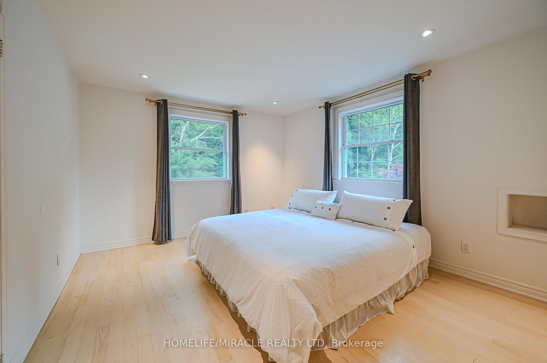 Photo 26 of 62 Gibson Lake Drive, Caledon, Palgrave — HOMEH