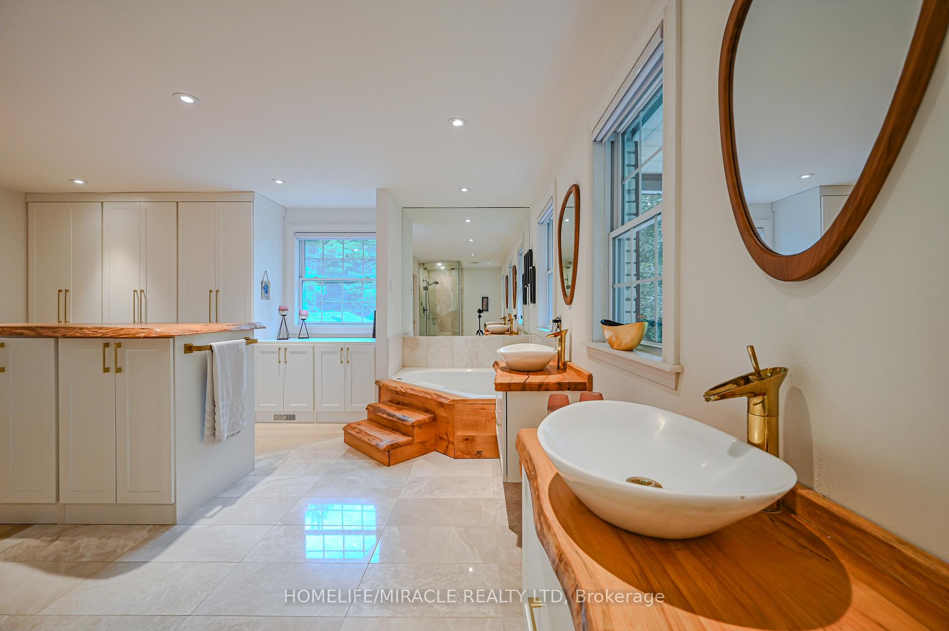 Photo 29 of 62 Gibson Lake Drive, Caledon, Palgrave — HOMEH