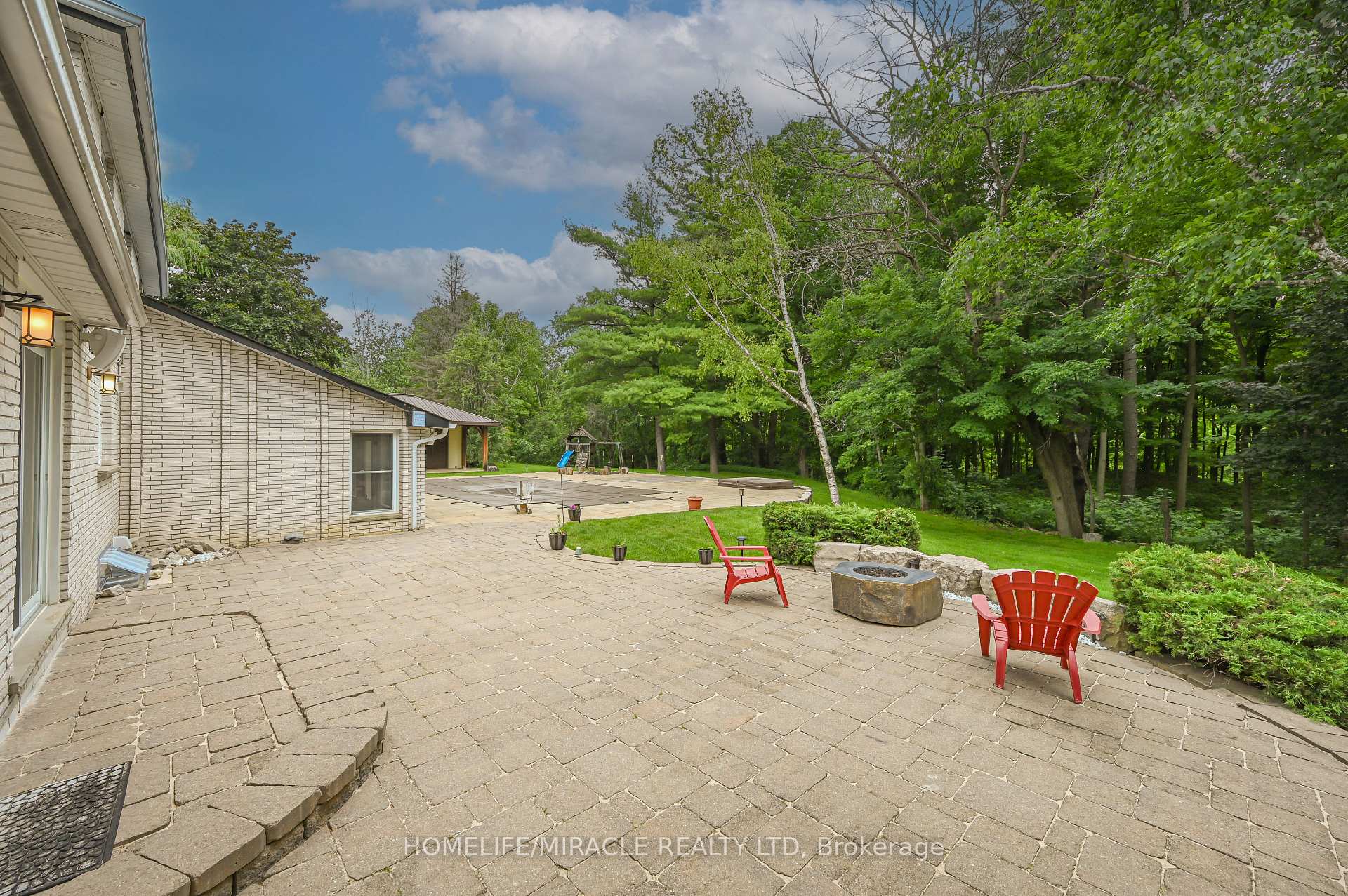 Photo 45 of 62 Gibson Lake Drive, Caledon, Palgrave — HOMEH
