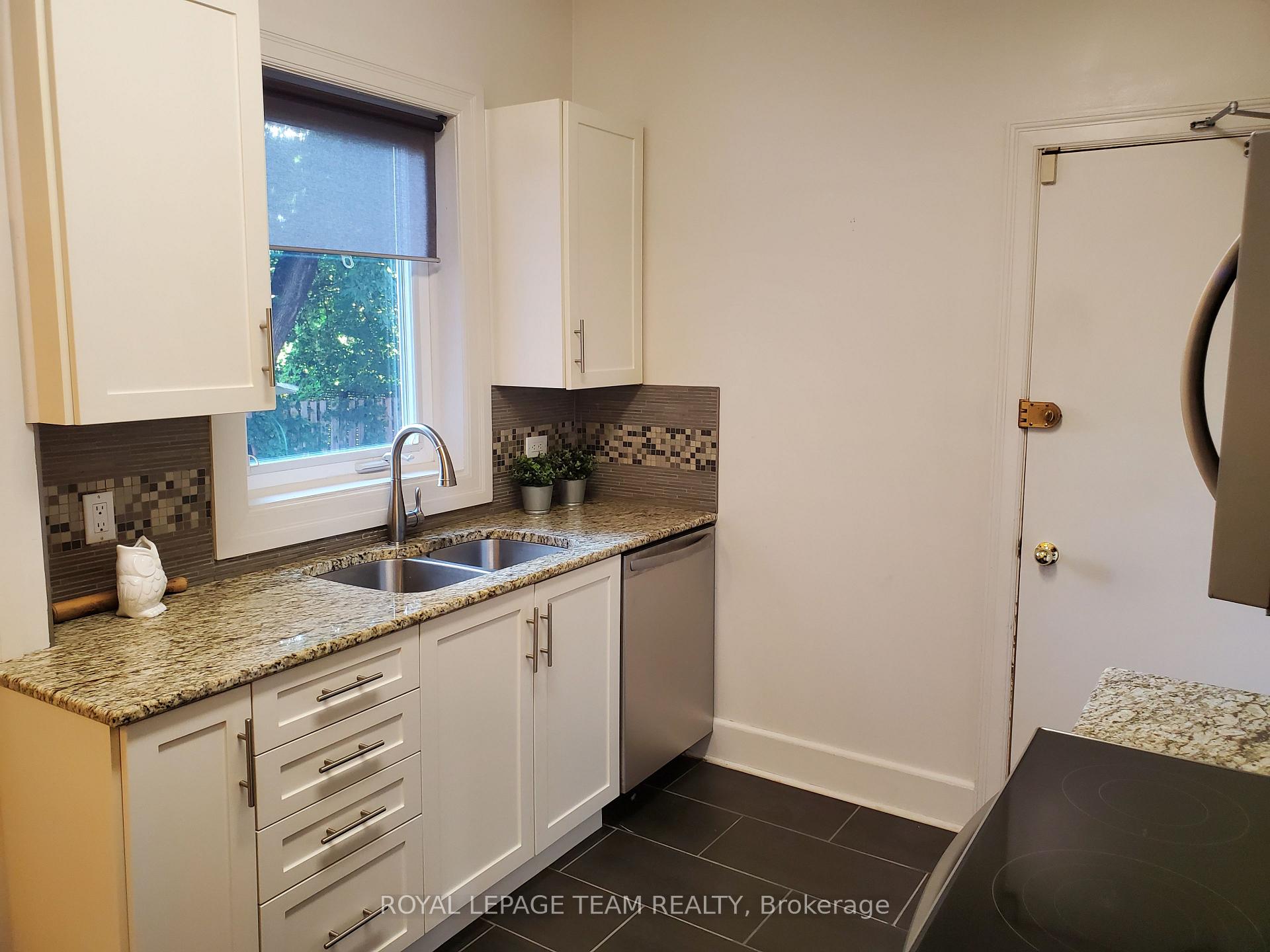 Photo 9 of Unit 1, 540 Gilmour Street, Ottawa, Ottawa Centre — HOMEH
