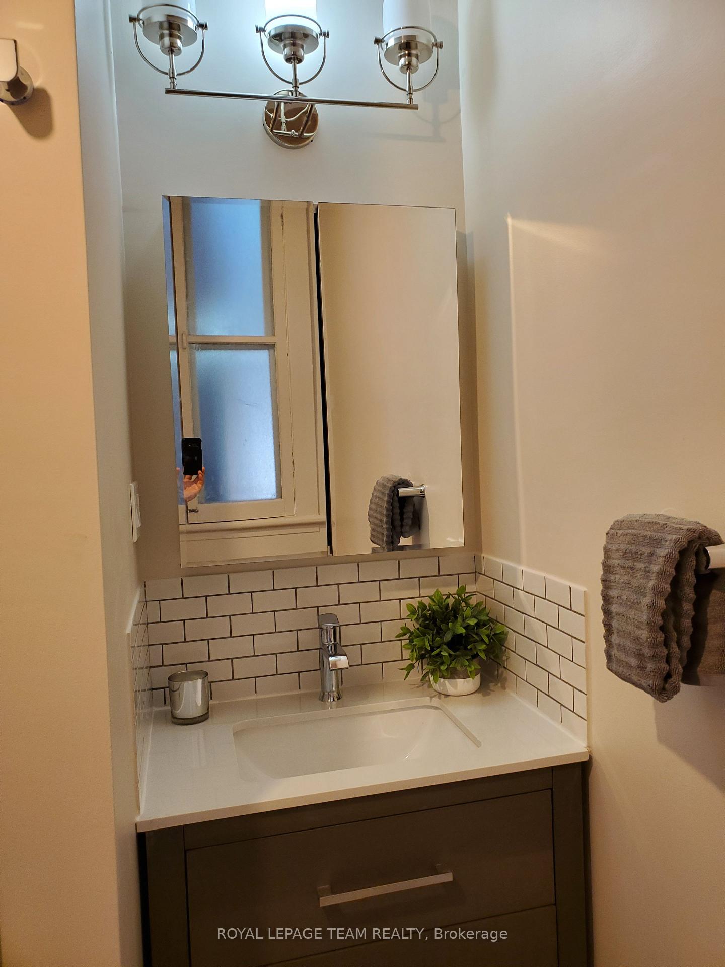 Photo 15 of Unit 1, 540 Gilmour Street, Ottawa, Ottawa Centre — HOMEH